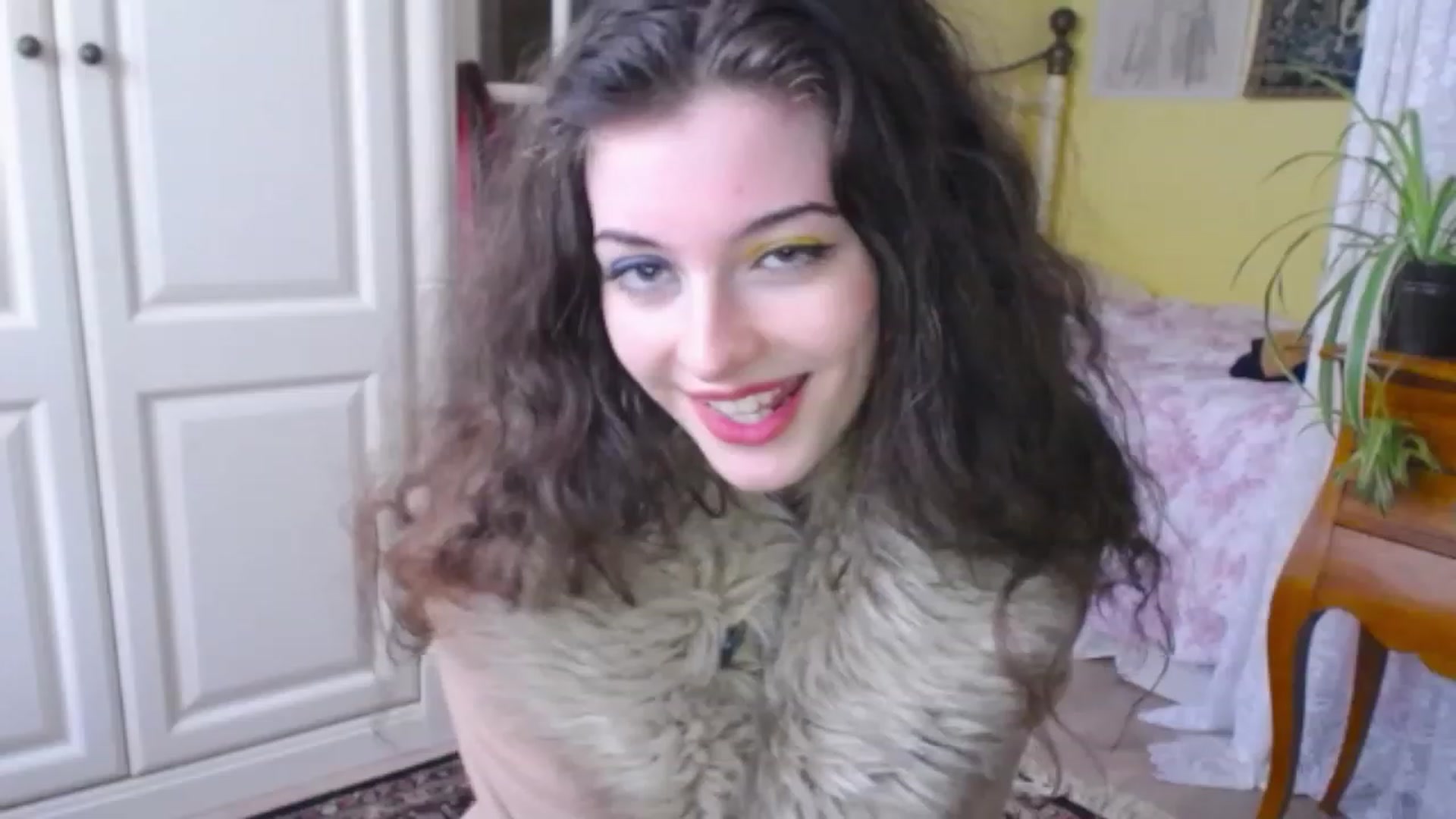 Gallery image thumbnail from viola__'s myfreecams stream on, 11/24/2022, 15:14 image 13 of 20