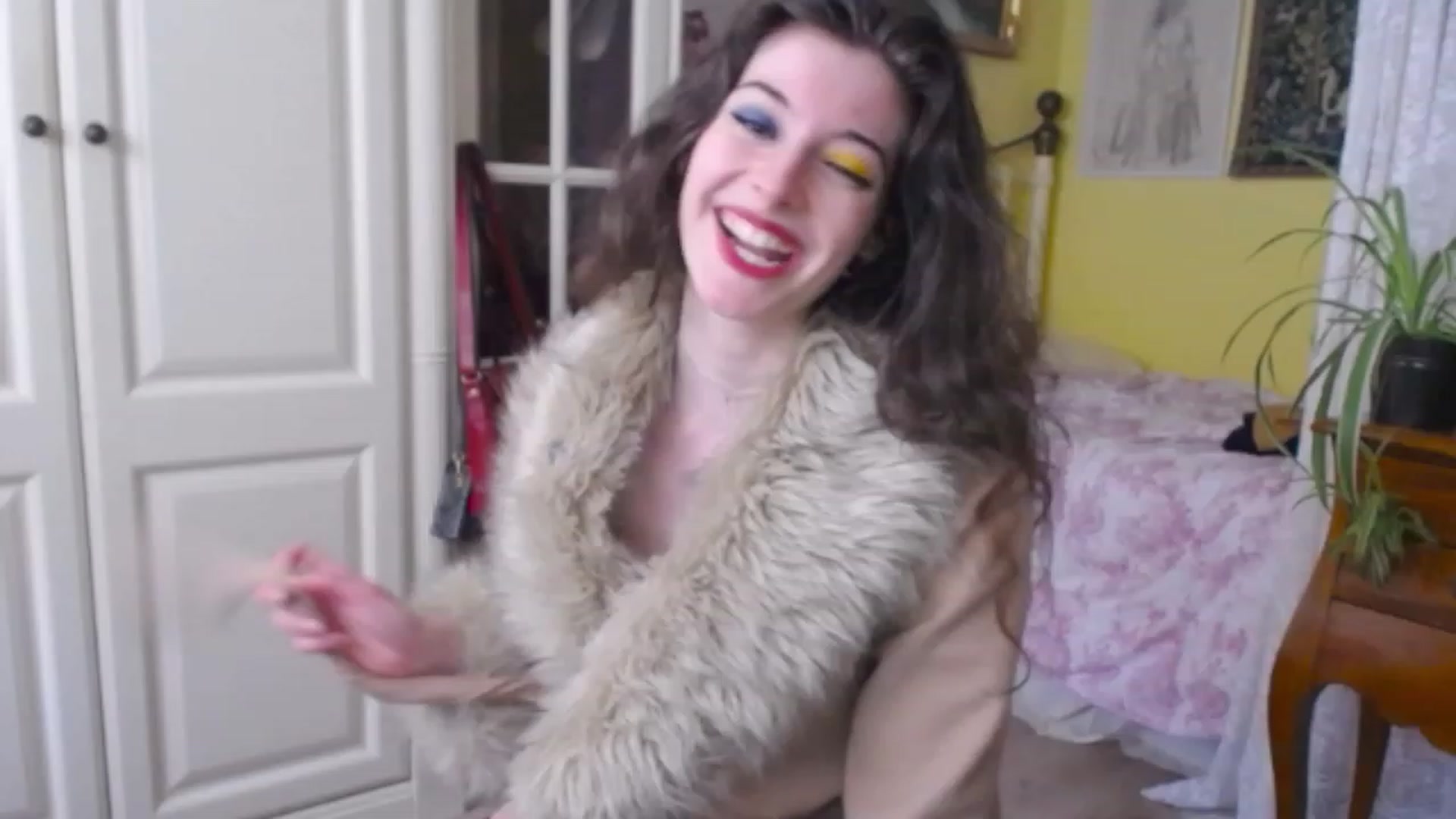Gallery image thumbnail from viola__'s myfreecams stream on, 11/24/2022, 15:14 image 6 of 20