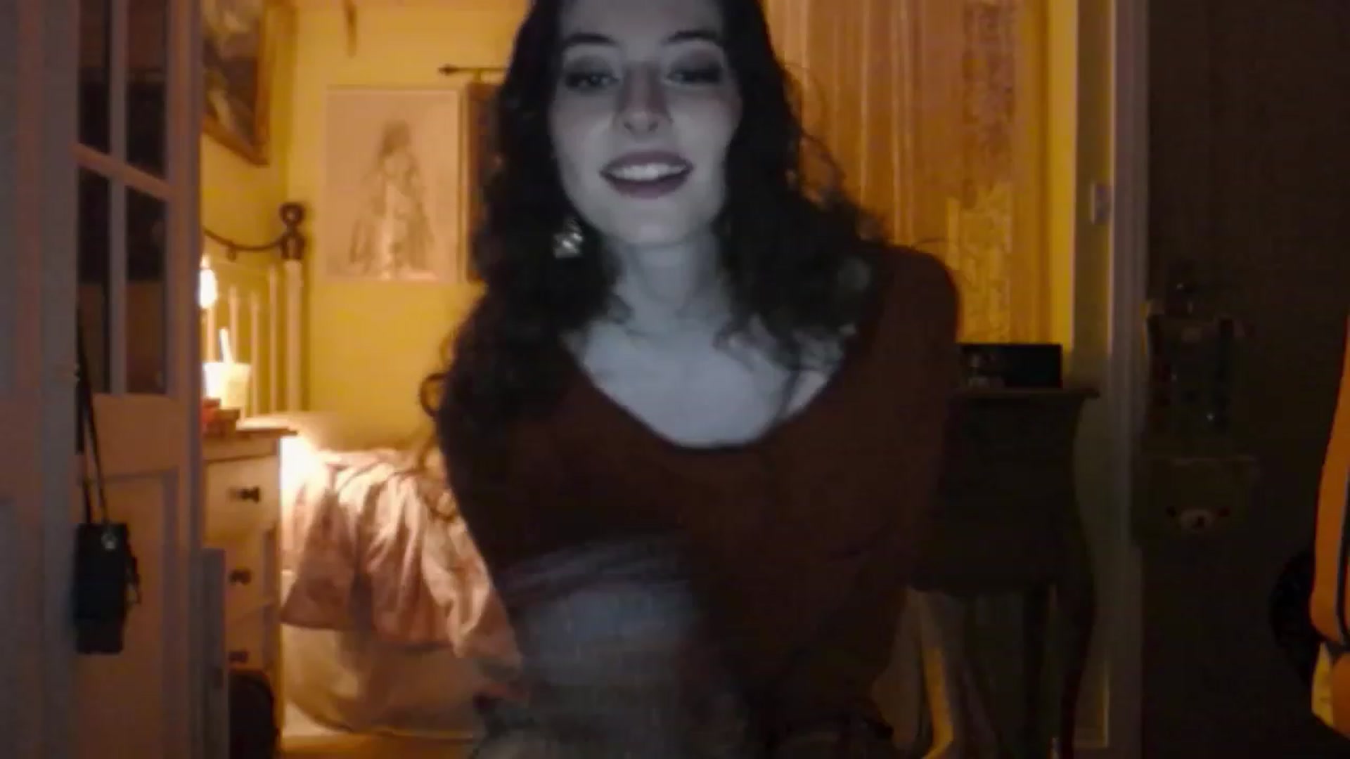 Gallery image thumbnail from viola__'s myfreecams stream on, 11/25/2022, 18:57 image 12 of 20