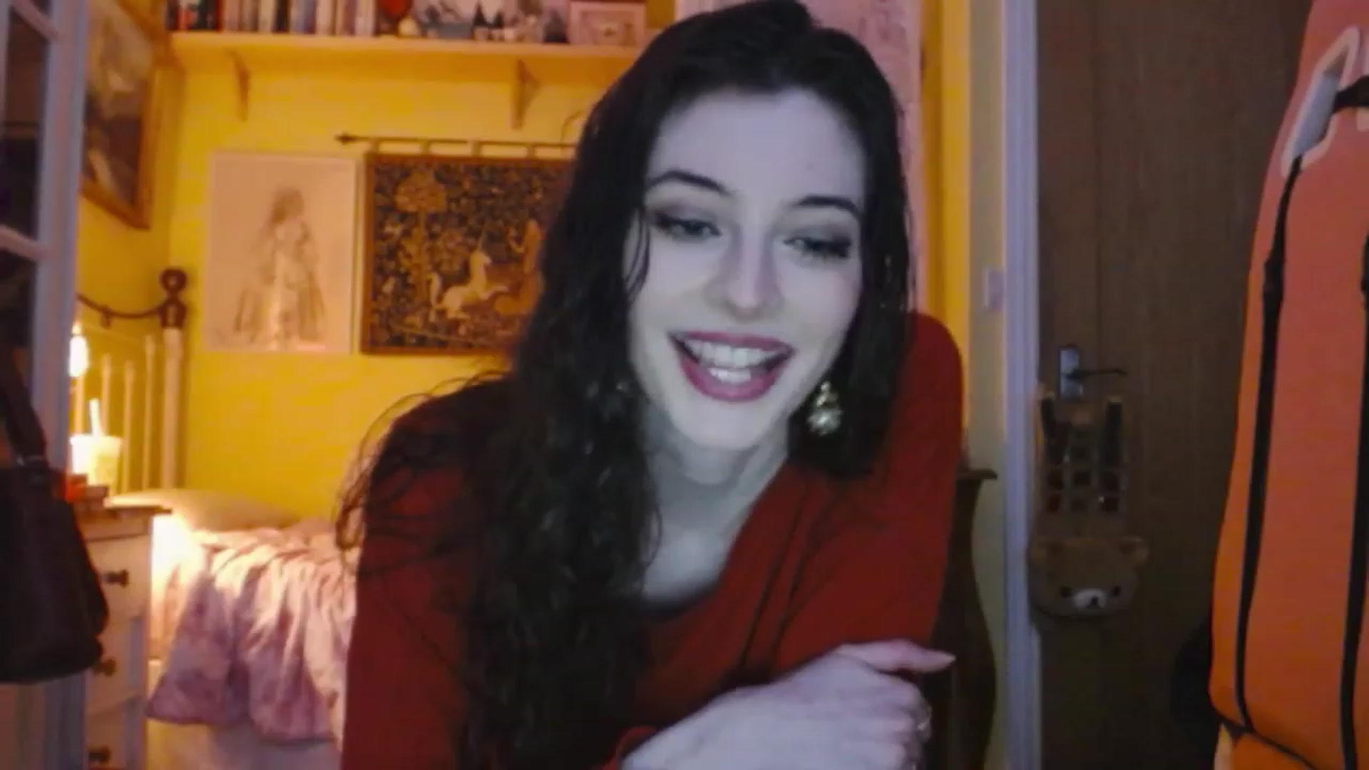 Gallery image thumbnail from viola__'s myfreecams stream on, 11/25/2022, 18:57 image 3 of 20