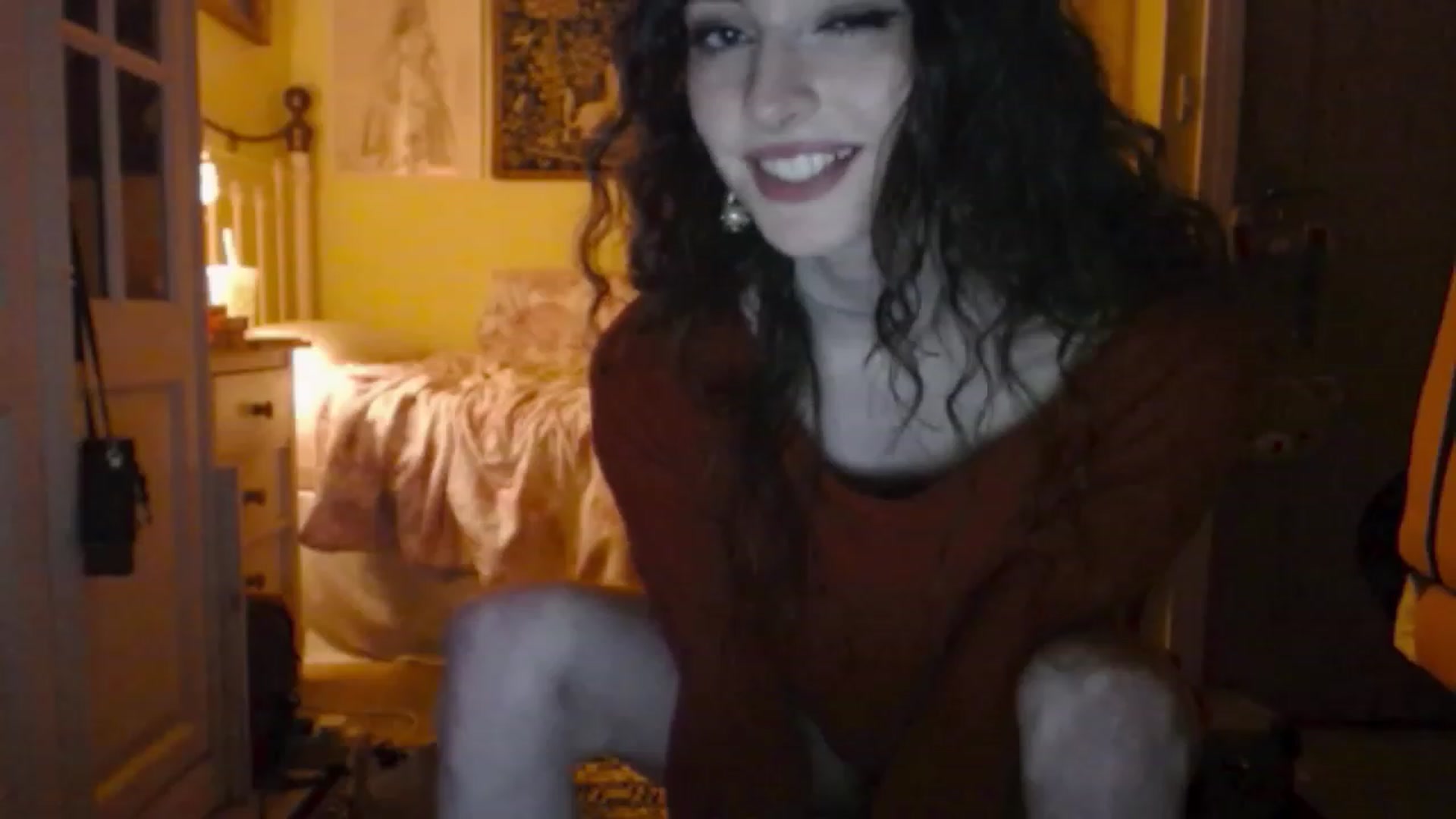 Gallery image thumbnail from viola__'s myfreecams stream on, 11/25/2022, 19:19 image 9 of 20