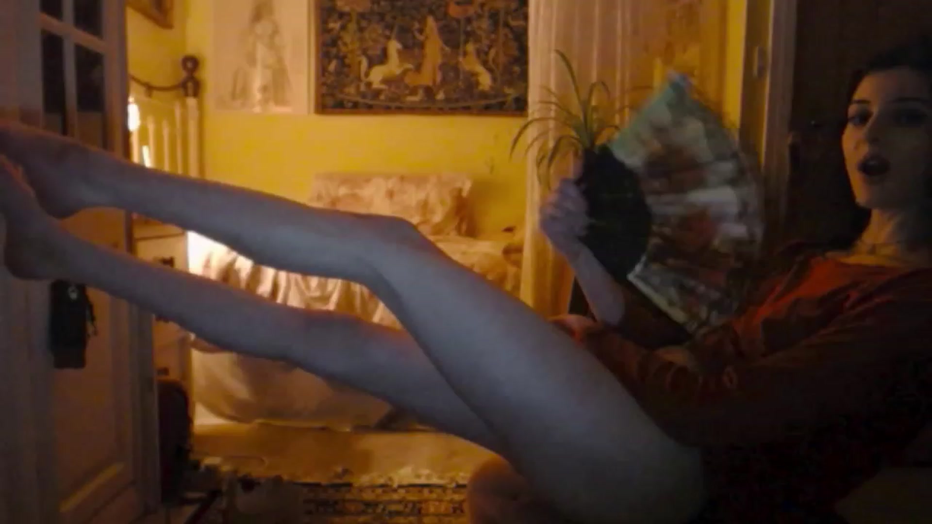 Gallery image thumbnail from viola__'s myfreecams stream on, 11/25/2022, 19:19 image 6 of 20