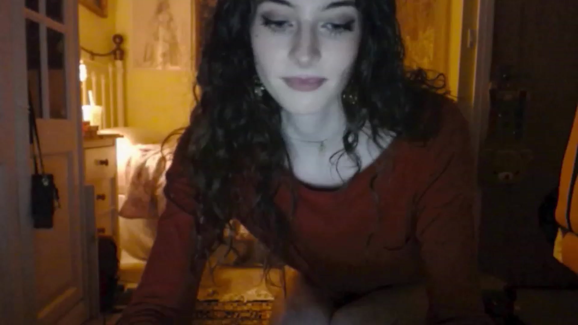 Gallery image thumbnail from viola__'s myfreecams stream on, 11/25/2022, 19:19 image 8 of 20