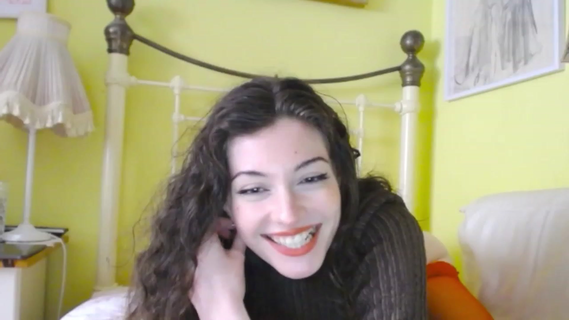 Gallery image thumbnail from viola__'s myfreecams stream on, 12/02/2022, 14:41 image 14 of 20