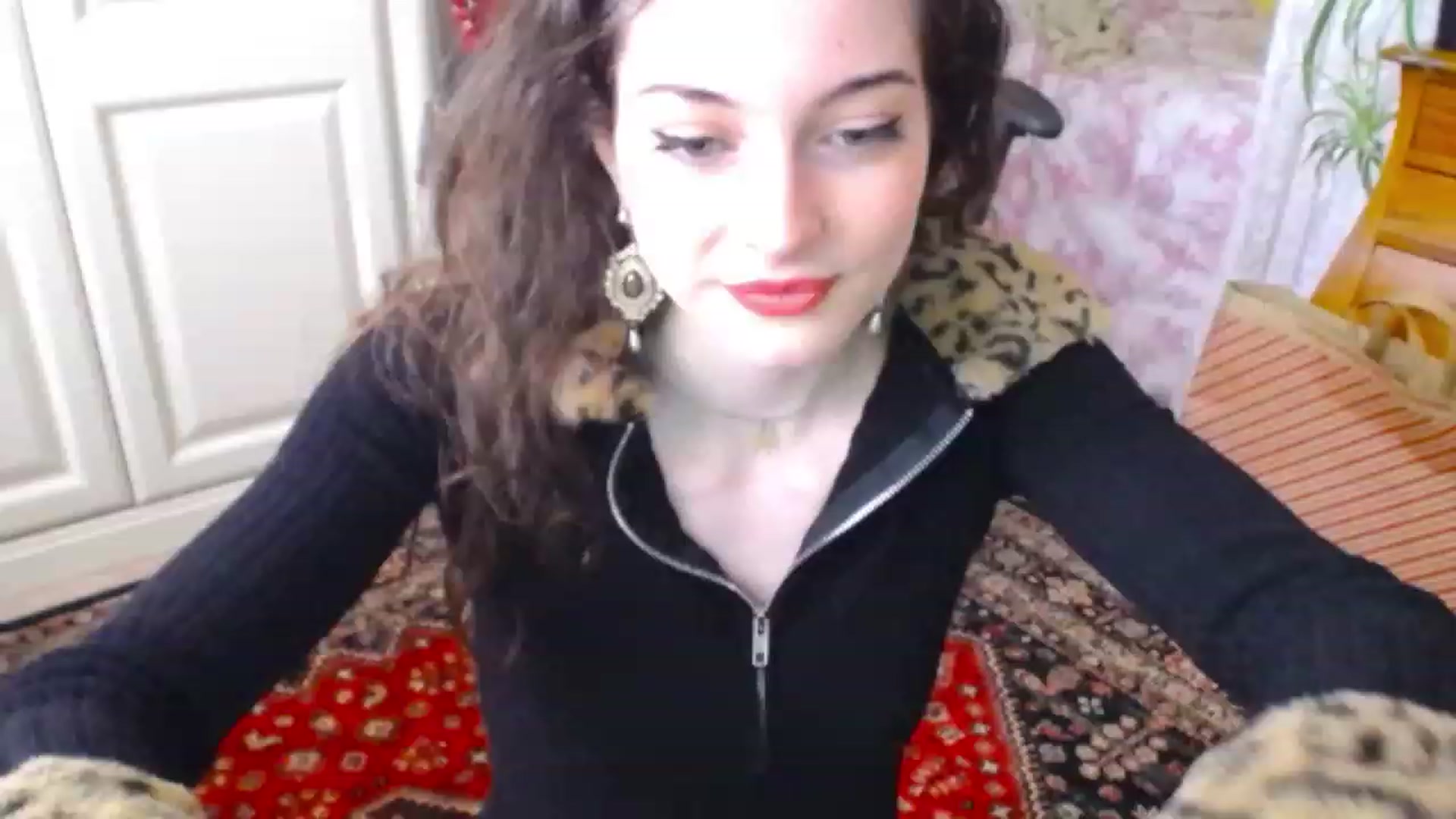 Gallery image thumbnail from viola__'s myfreecams stream on, 12/06/2022, 14:32 image 19 of 20