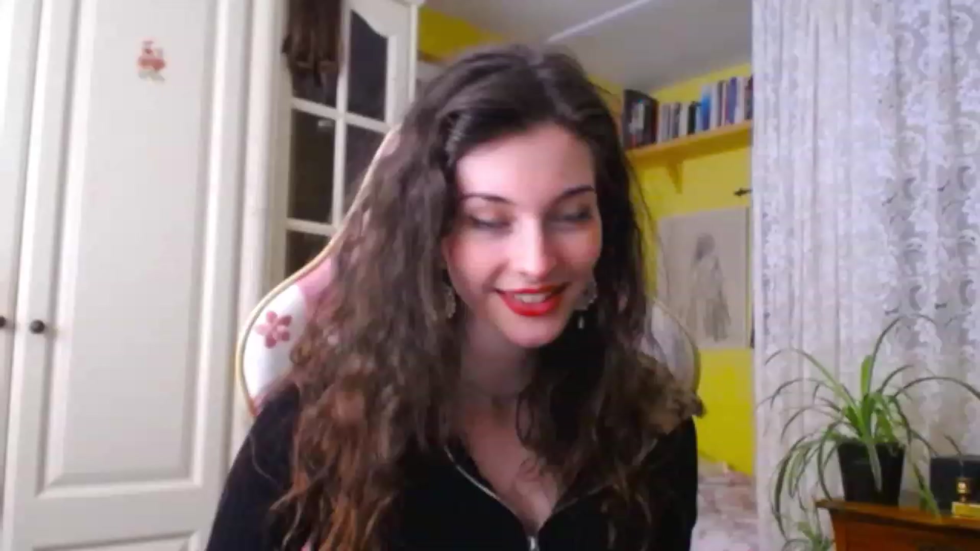 Gallery image thumbnail from viola__'s myfreecams stream on, 12/06/2022, 15:02 image 8 of 20