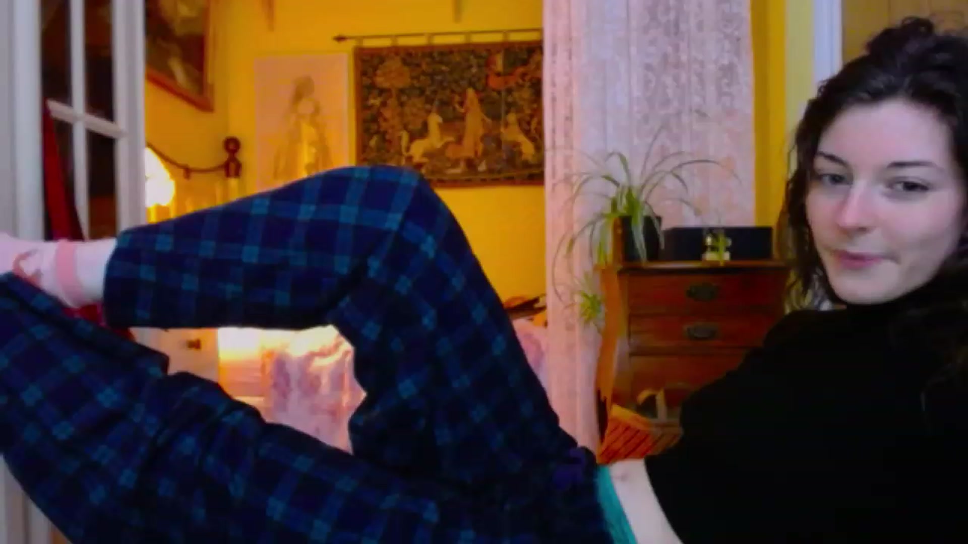 Gallery image thumbnail from viola__'s myfreecams stream on, 12/07/2022, 16:43 image 17 of 20