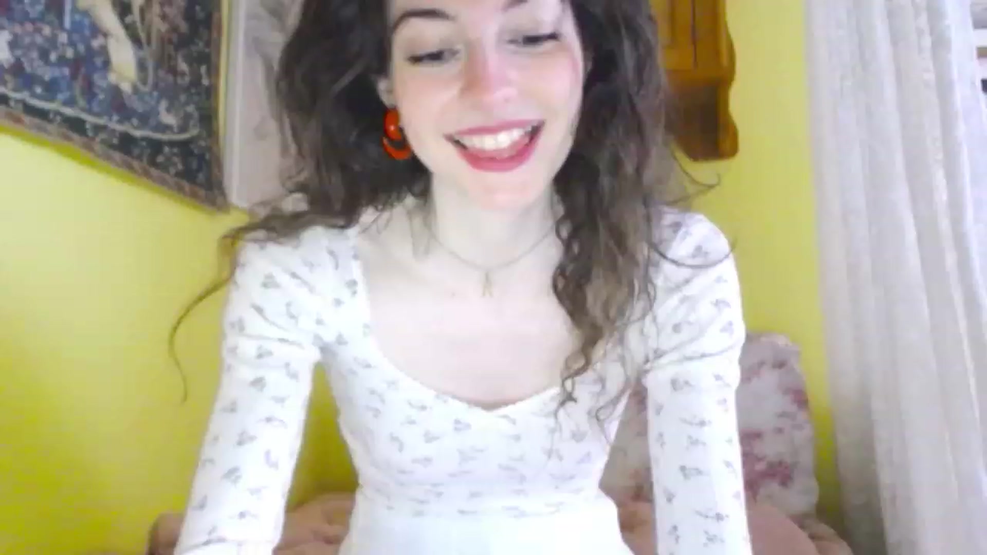 Gallery image thumbnail from viola__'s myfreecams stream on, 12/08/2022, 17:47 image 6 of 20