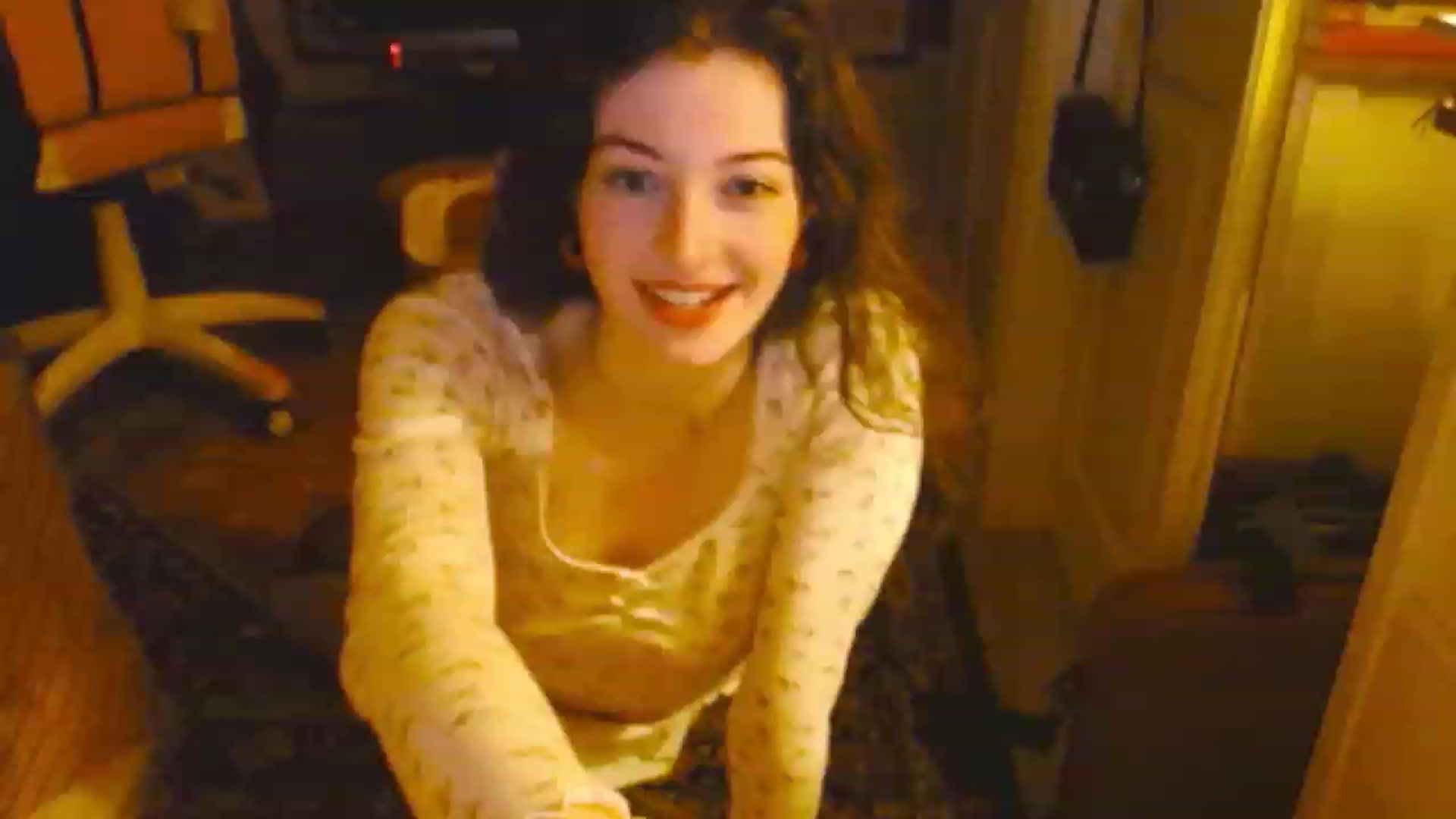 Gallery image thumbnail from viola__'s myfreecams stream on, 12/08/2022, 17:47 image 15 of 20