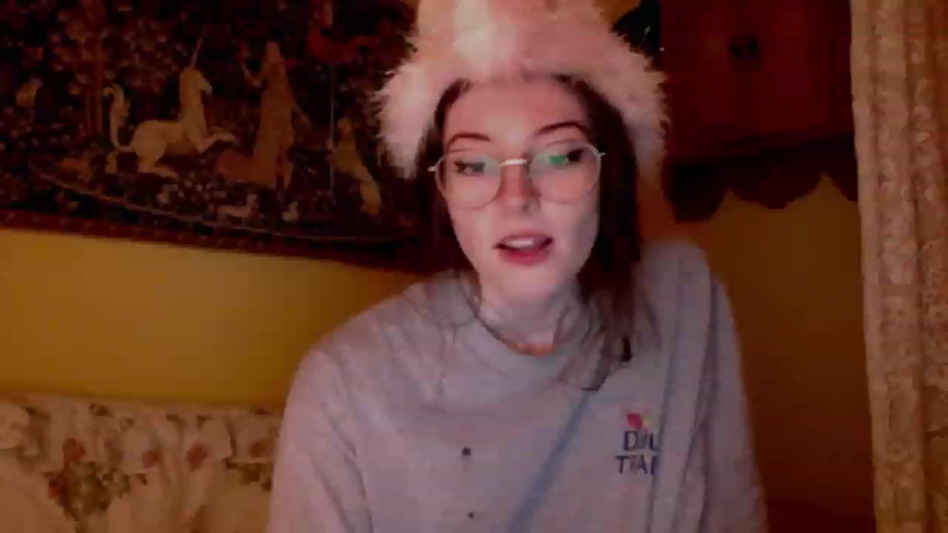 Gallery image thumbnail from viola__'s myfreecams stream on, 12/20/2022, 23:42 image 16 of 20