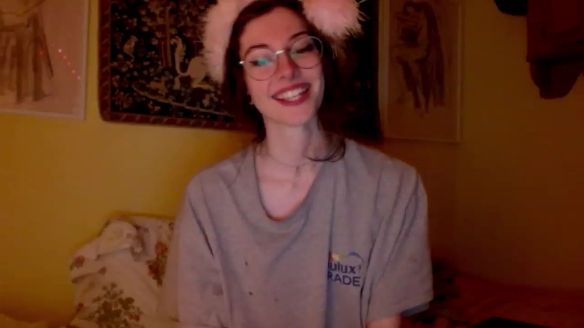 Gallery image thumbnail from viola__'s myfreecams stream on, 12/20/2022, 23:42 image 13 of 20