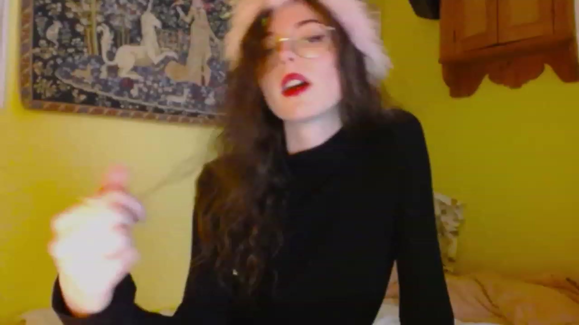 Gallery image thumbnail from viola__'s myfreecams stream on, 12/21/2022, 15:20 image 11 of 20
