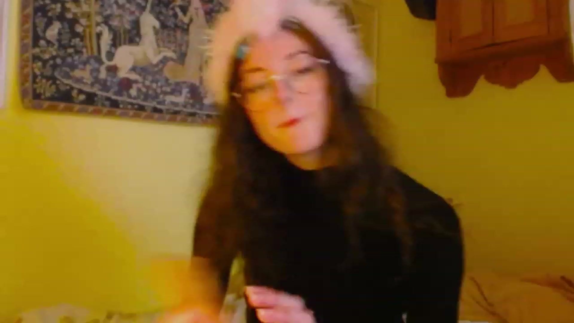 Gallery image thumbnail from viola__'s myfreecams stream on, 12/21/2022, 15:20 image 17 of 20