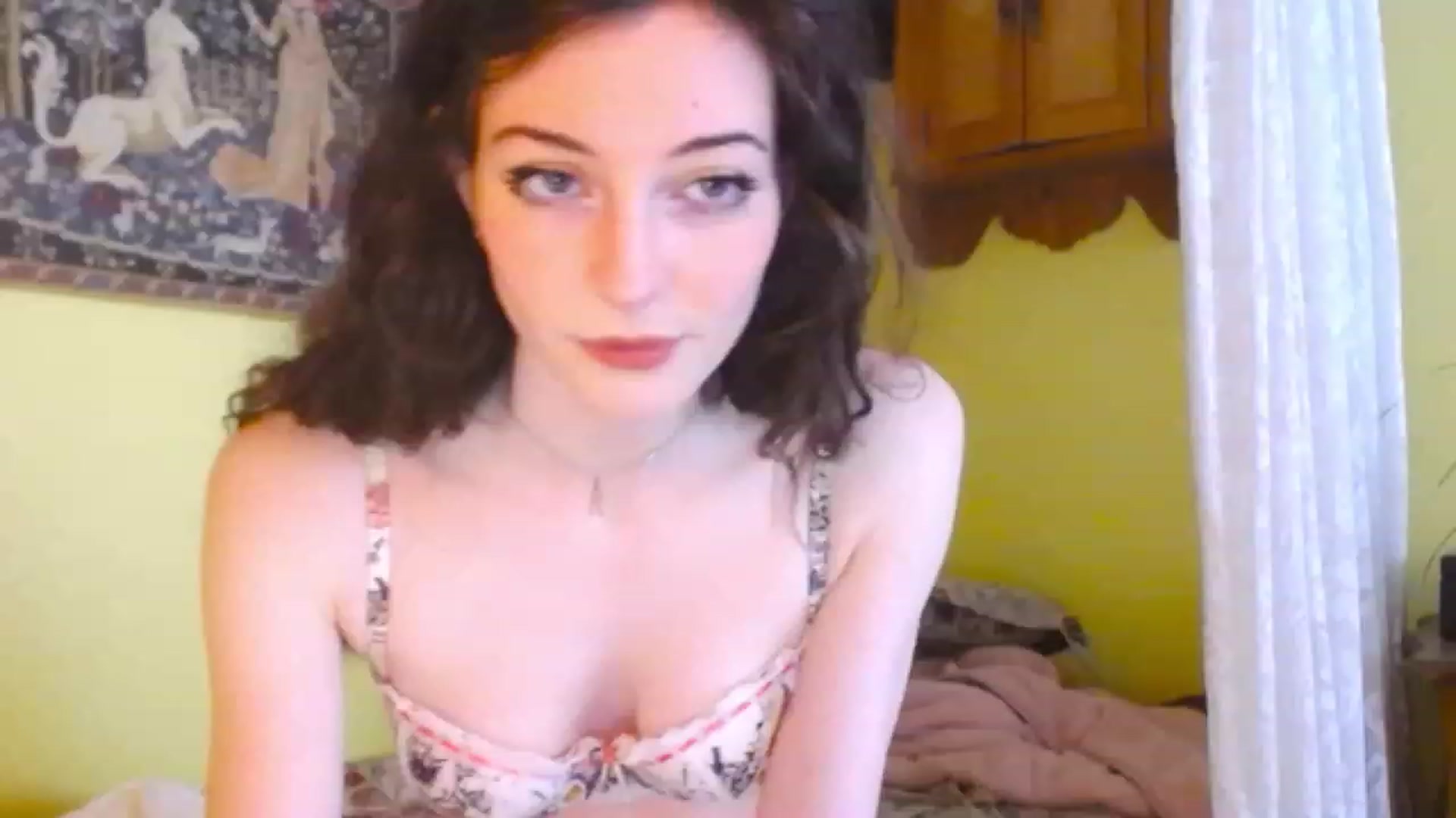Gallery image thumbnail from viola__'s myfreecams stream on, 01/04/2023, 14:43 image 6 of 20