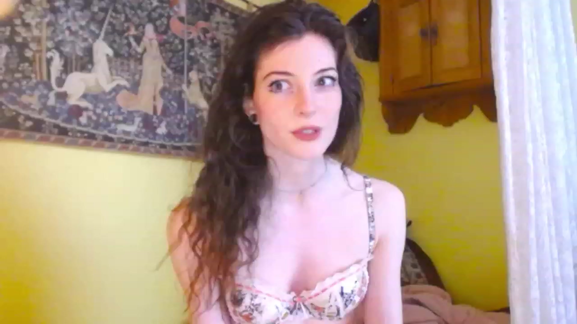 Gallery image thumbnail from viola__'s myfreecams stream on, 01/04/2023, 14:43 image 16 of 20