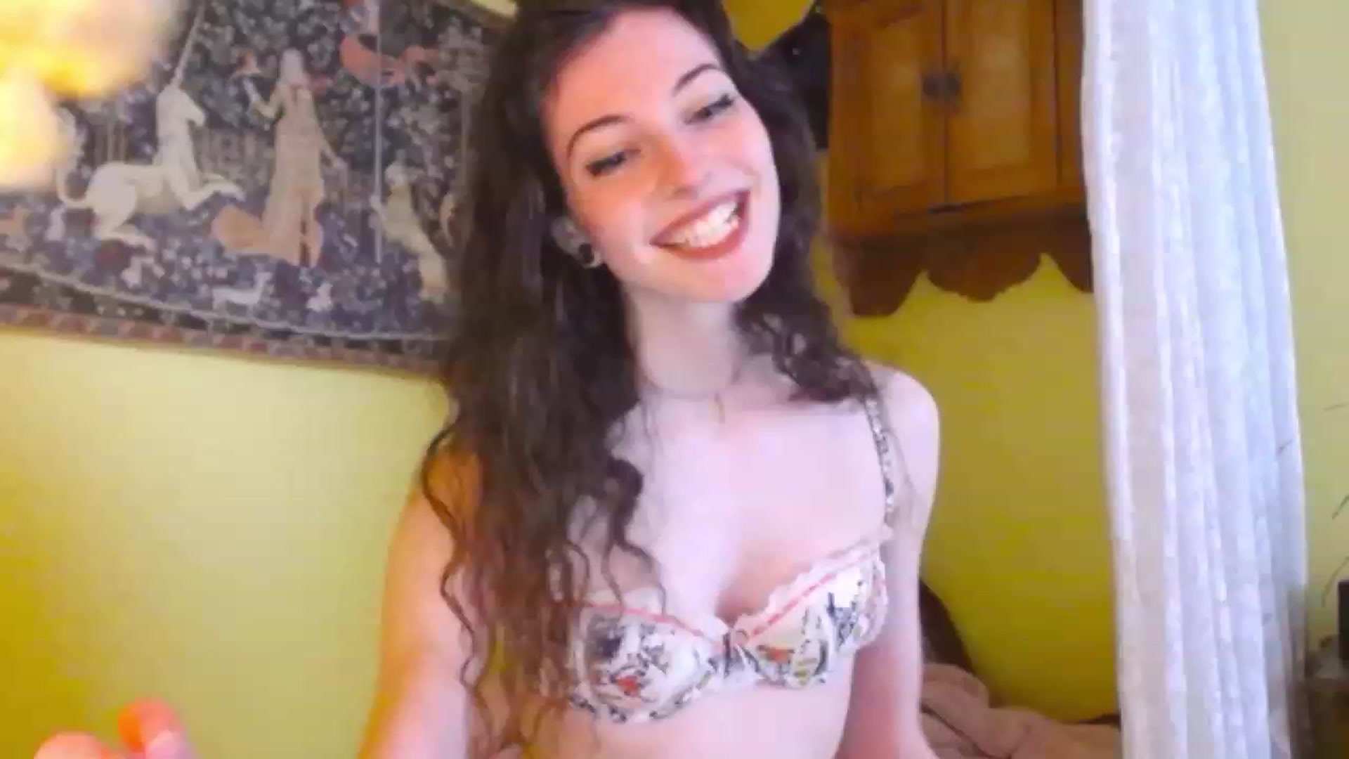 Gallery image thumbnail from viola__'s myfreecams stream on, 01/04/2023, 14:43 image 12 of 20
