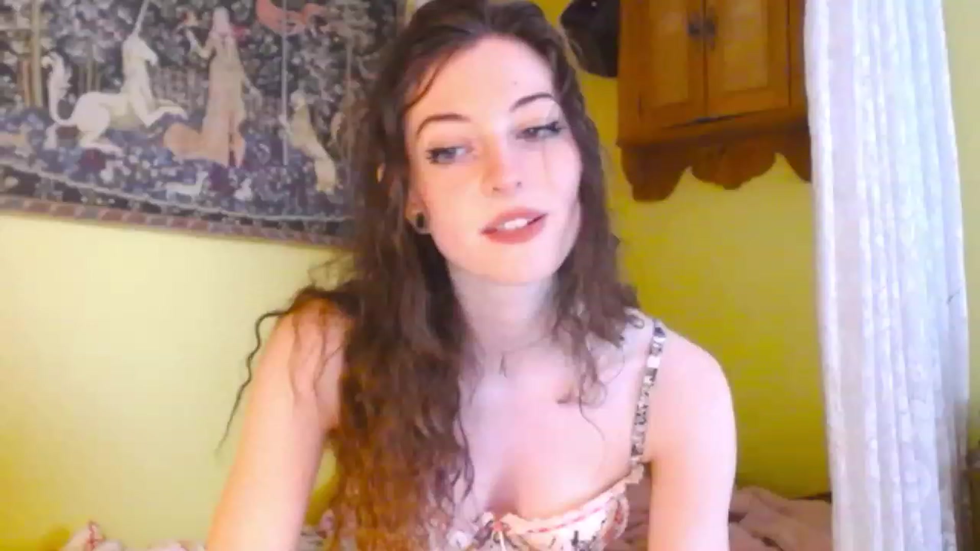 Gallery image thumbnail from viola__'s myfreecams stream on, 01/04/2023, 15:15 image 14 of 20
