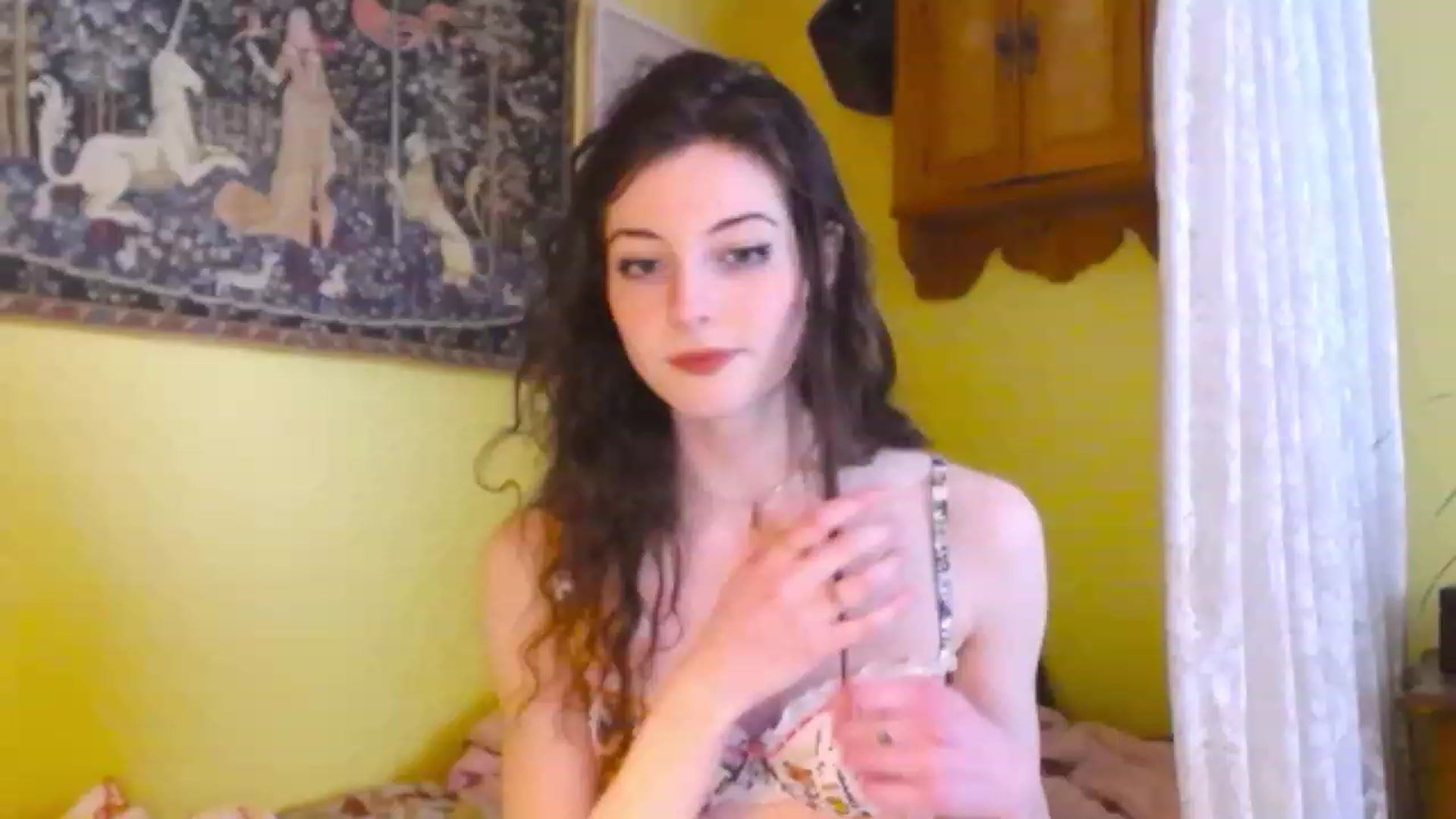 Gallery image thumbnail from viola__'s myfreecams stream on, 01/04/2023, 15:15 image 4 of 20