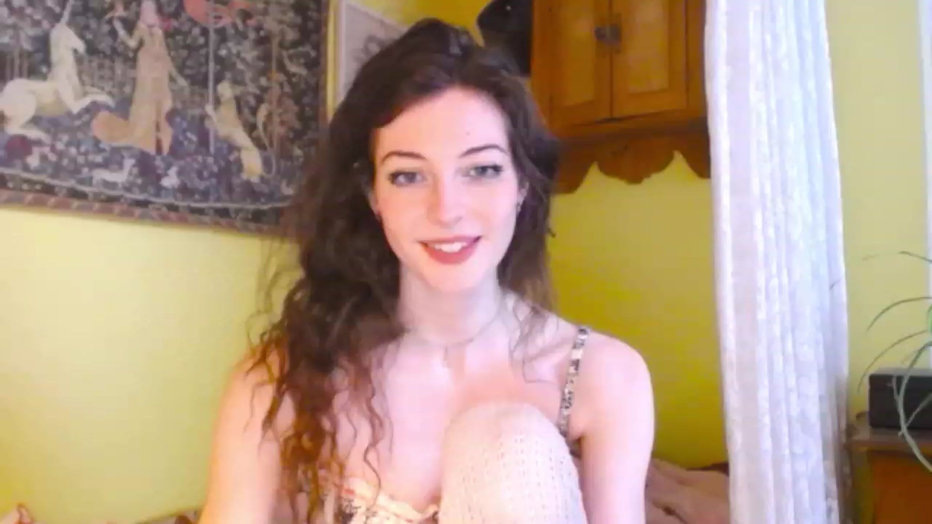Gallery image thumbnail from viola__'s myfreecams stream on, 01/04/2023, 15:15 image 10 of 20