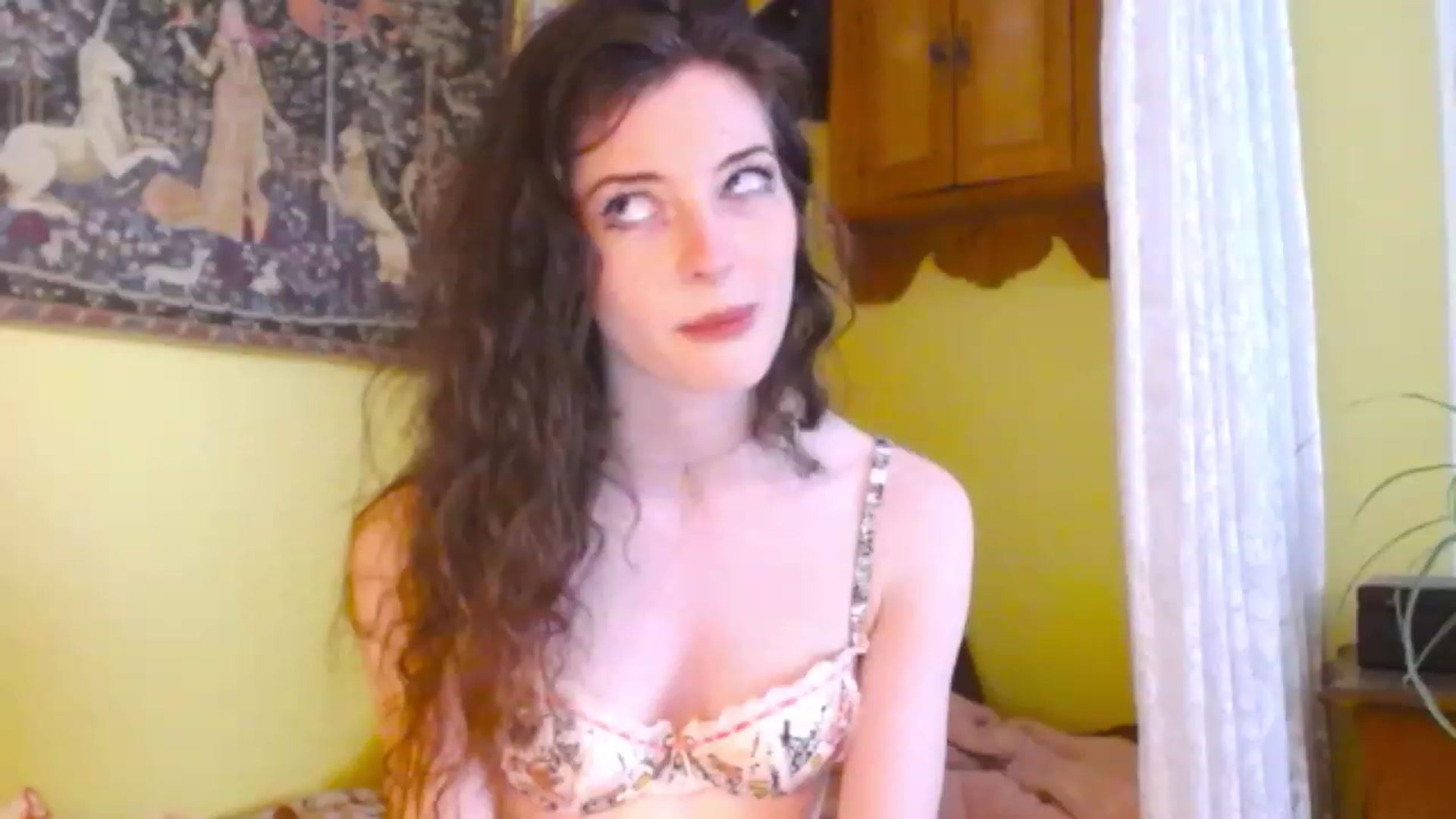 Gallery image thumbnail from viola__'s myfreecams stream on, 01/04/2023, 15:15 image 13 of 20