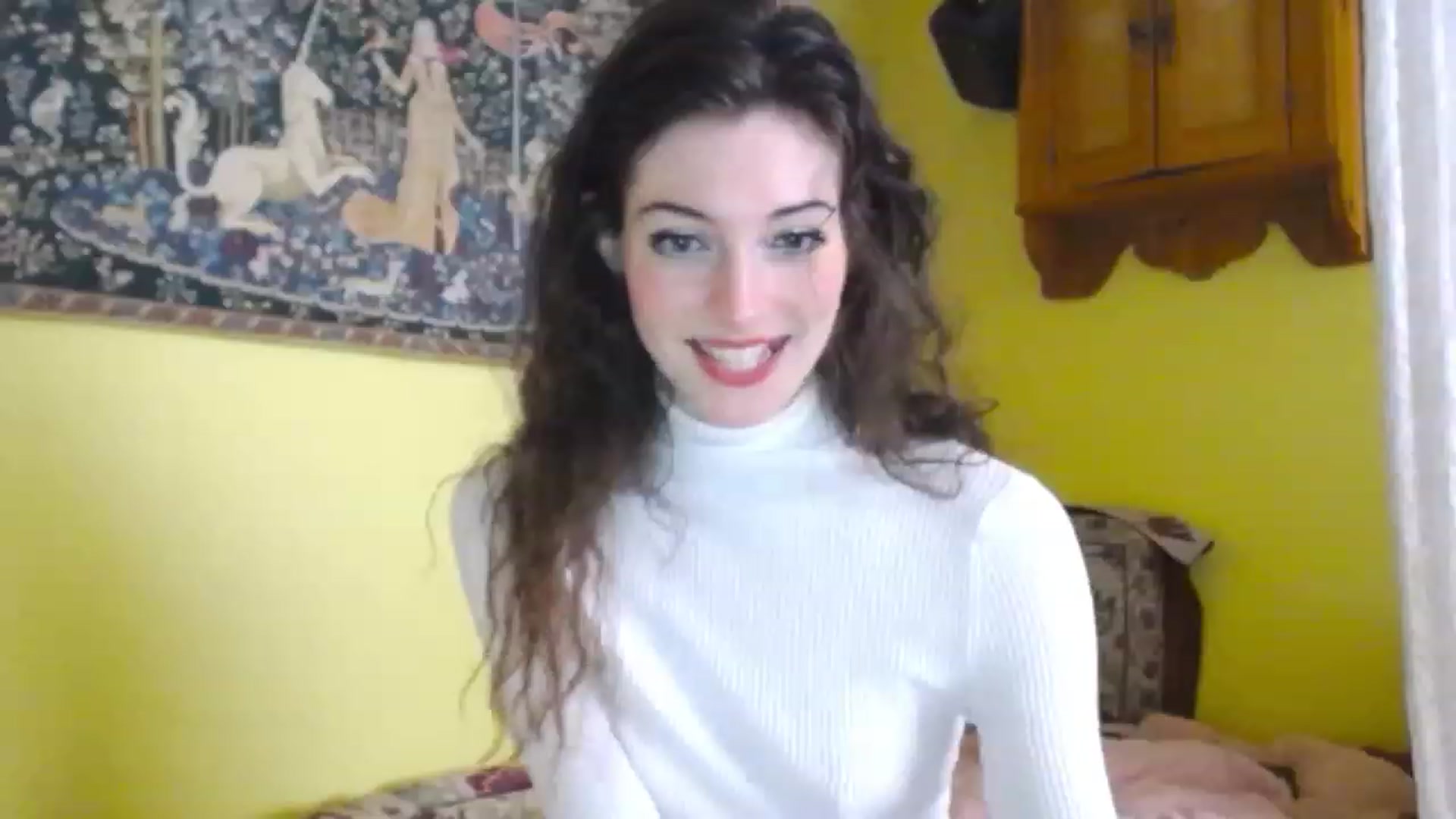Gallery image thumbnail from viola__'s myfreecams stream on, 01/05/2023, 13:48 image 12 of 20