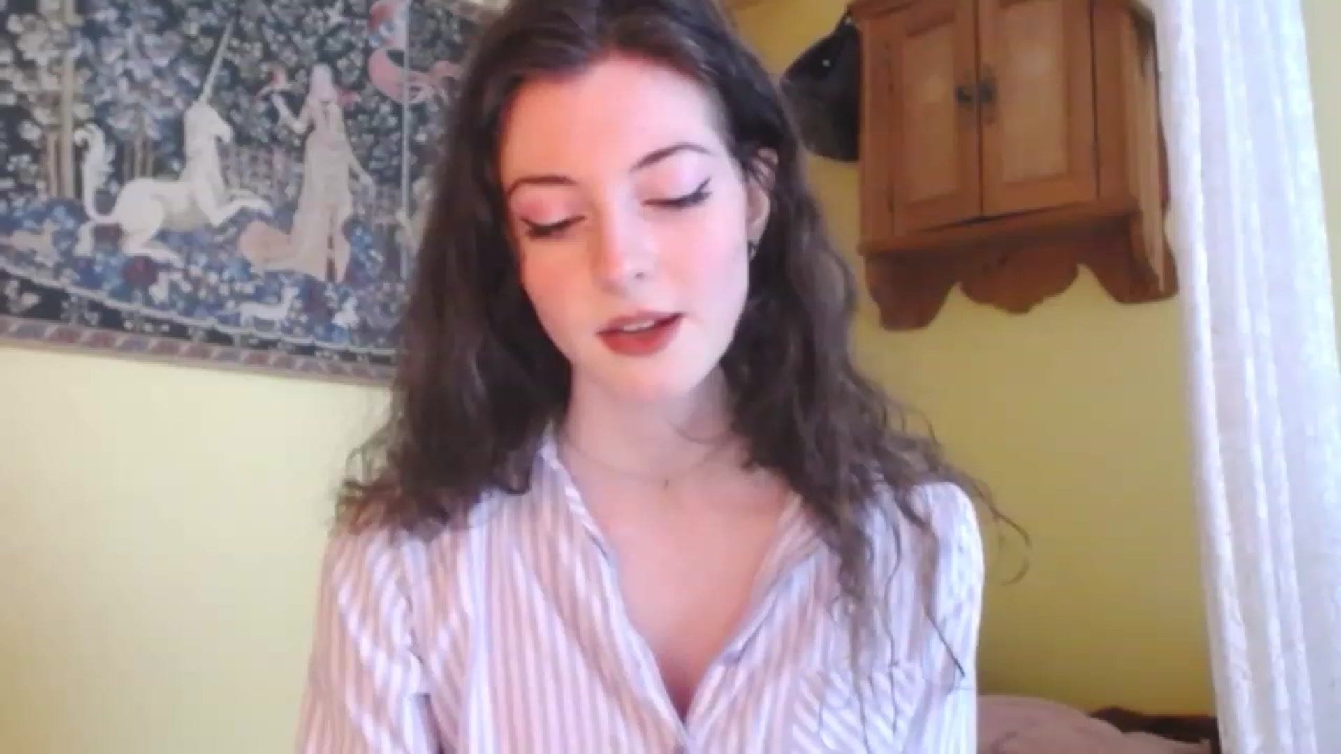 Gallery image thumbnail from viola__'s myfreecams stream on, 01/12/2023, 14:05 image 10 of 20