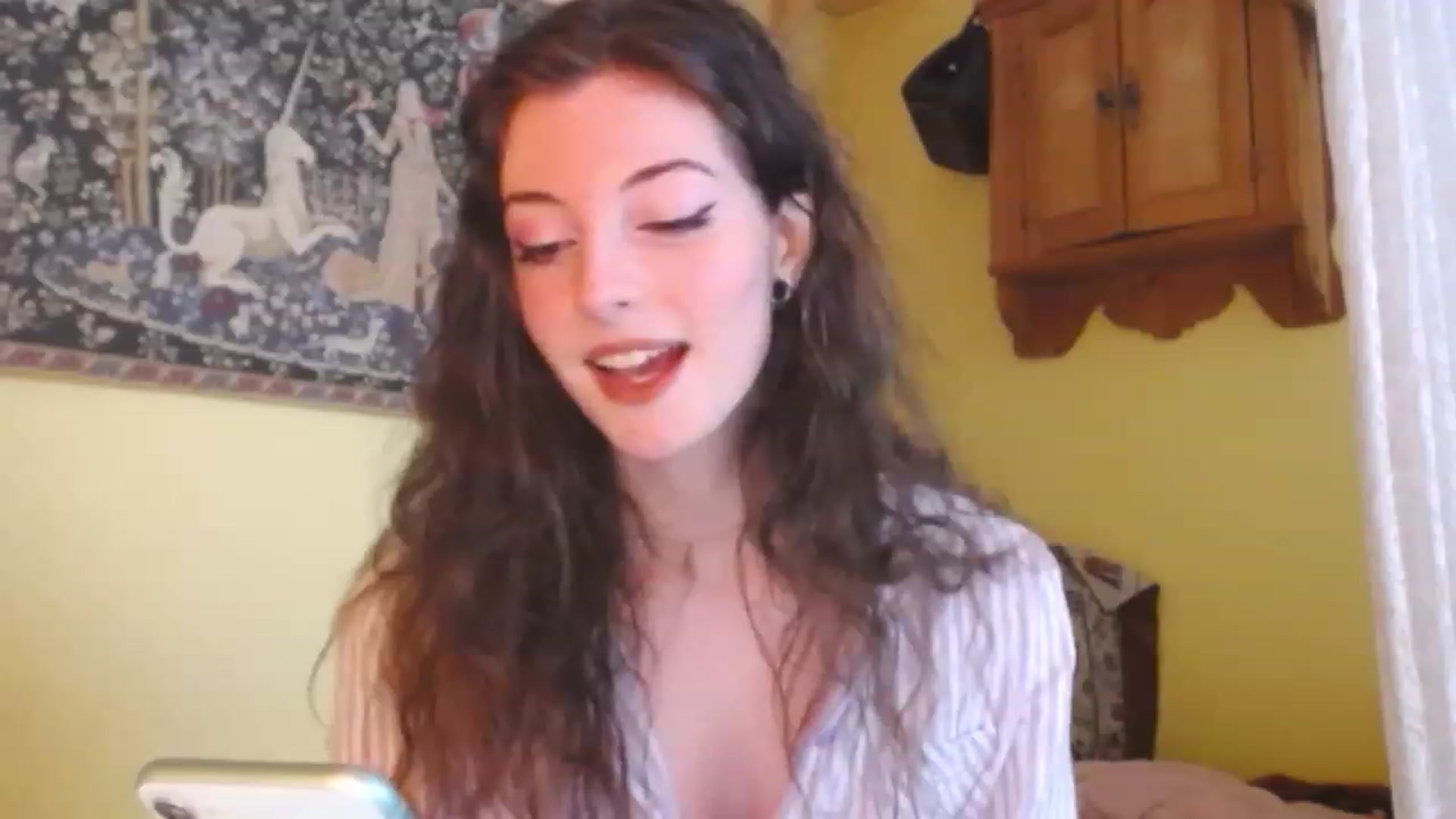 Gallery image thumbnail from viola__'s myfreecams stream on, 01/12/2023, 14:05 image 18 of 20