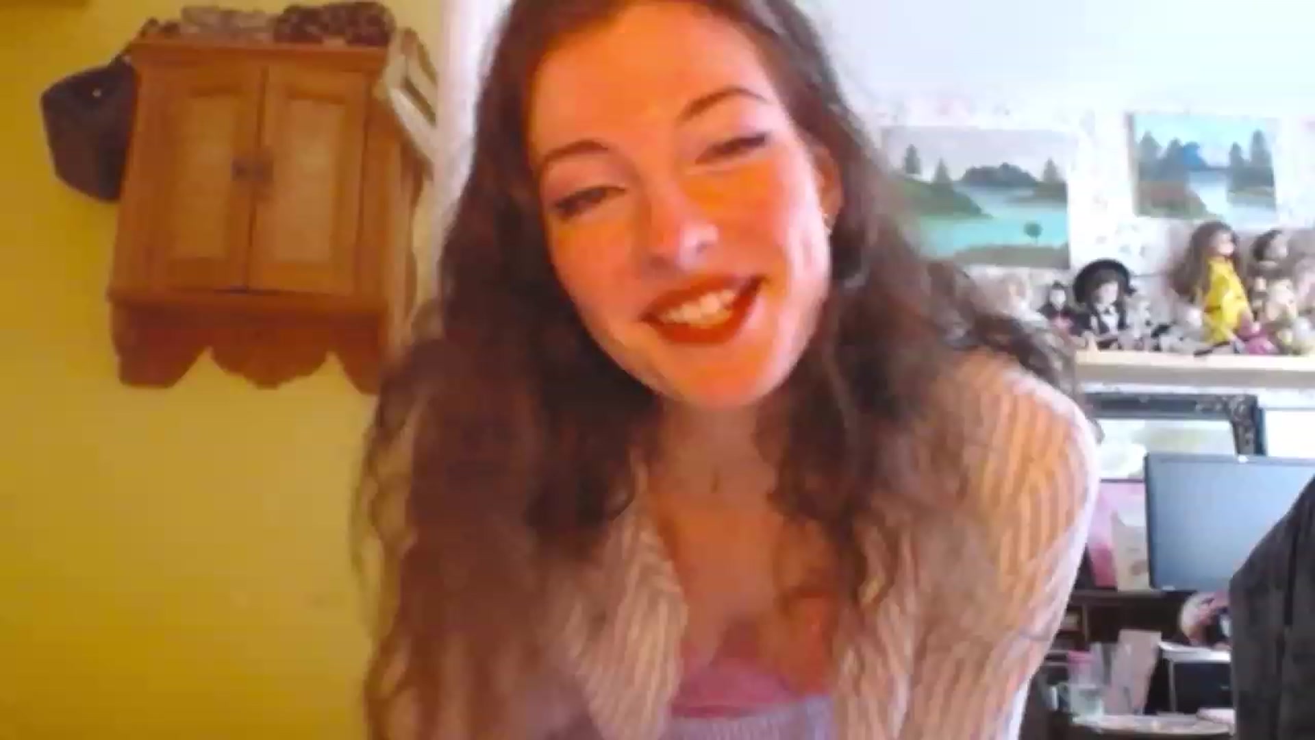Gallery image thumbnail from viola__'s myfreecams stream on, 01/12/2023, 16:30 image 1 of 20
