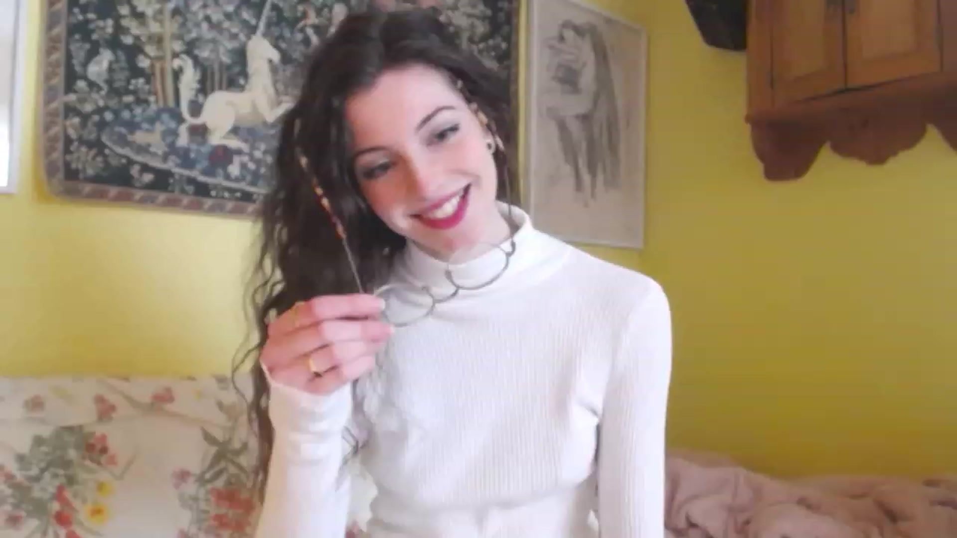 Gallery image thumbnail from viola__'s myfreecams stream on, 01/18/2023, 14:03 image 15 of 20