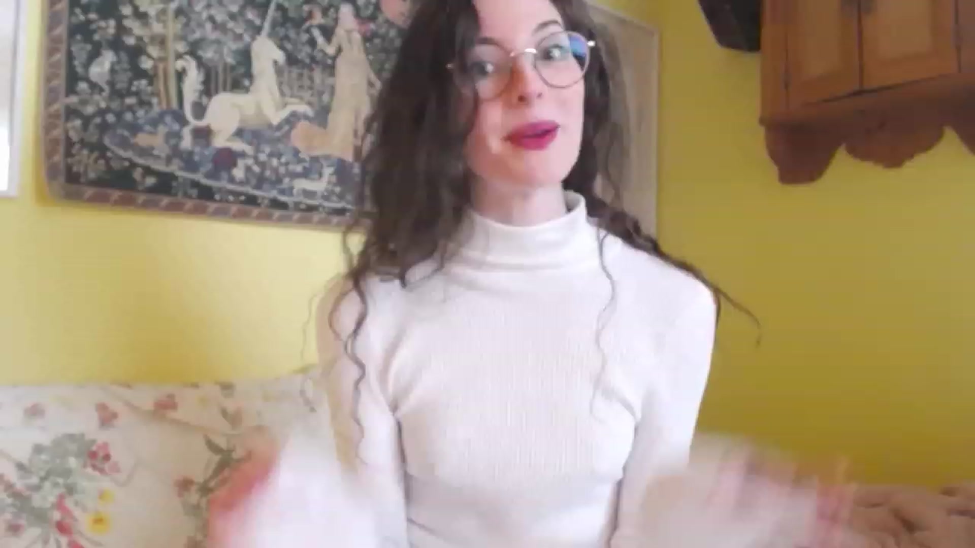 Gallery image thumbnail from viola__'s myfreecams stream on, 01/18/2023, 14:03 image 14 of 20