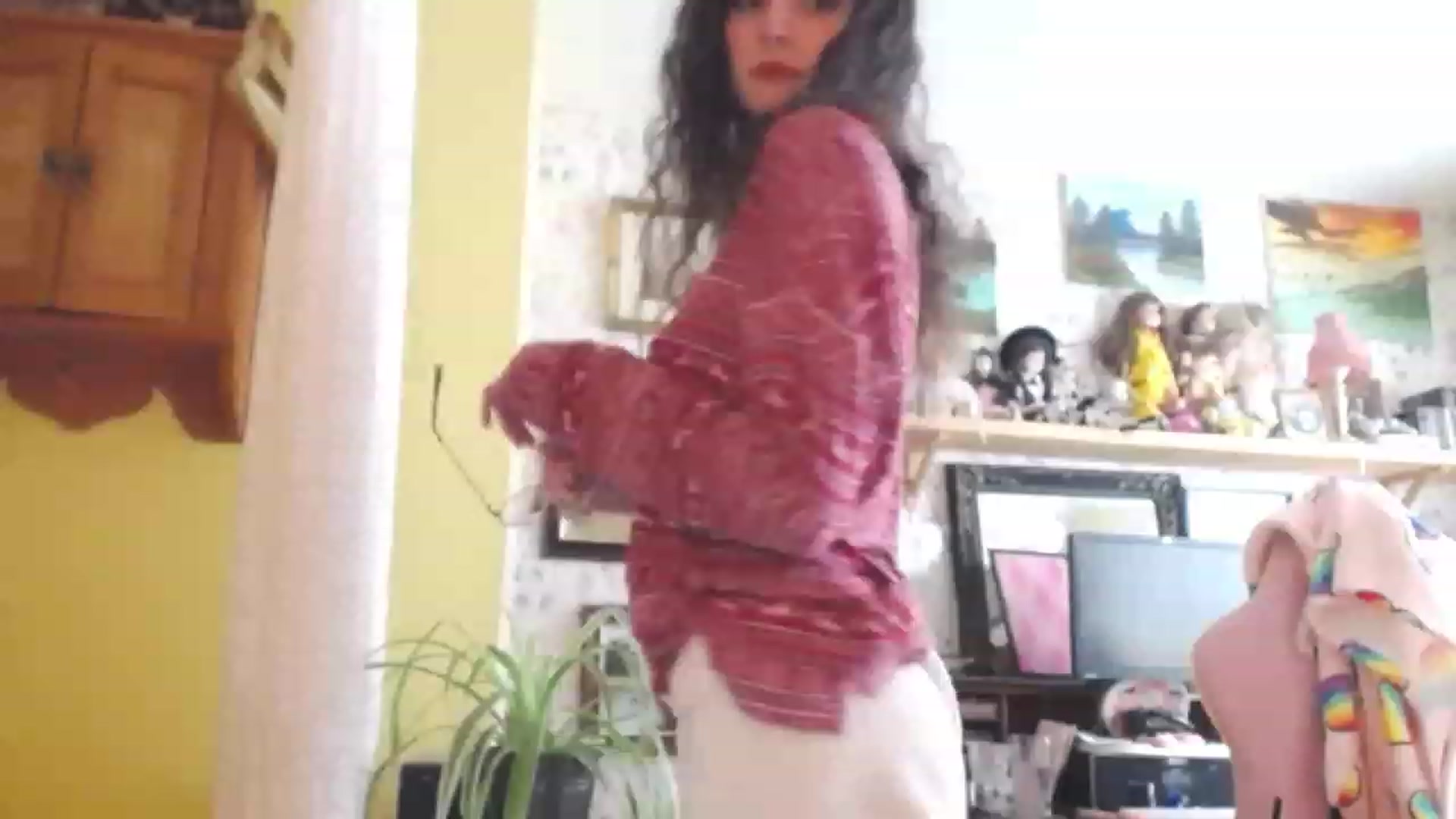 Gallery image thumbnail from viola__'s myfreecams stream on, 01/19/2023, 15:40 image 10 of 20