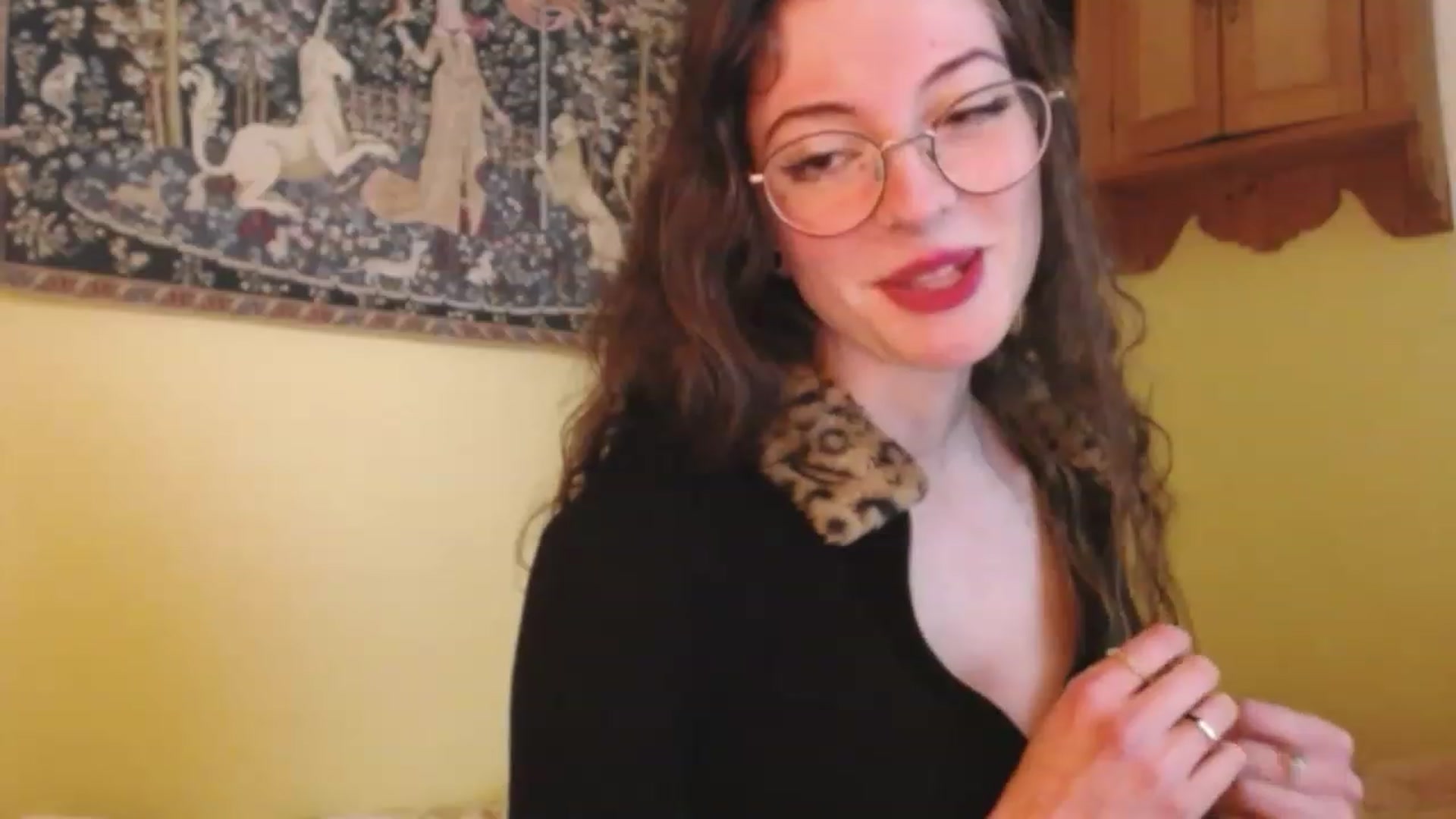 Gallery image thumbnail from viola__'s myfreecams stream on, 01/20/2023, 18:07 image 11 of 20