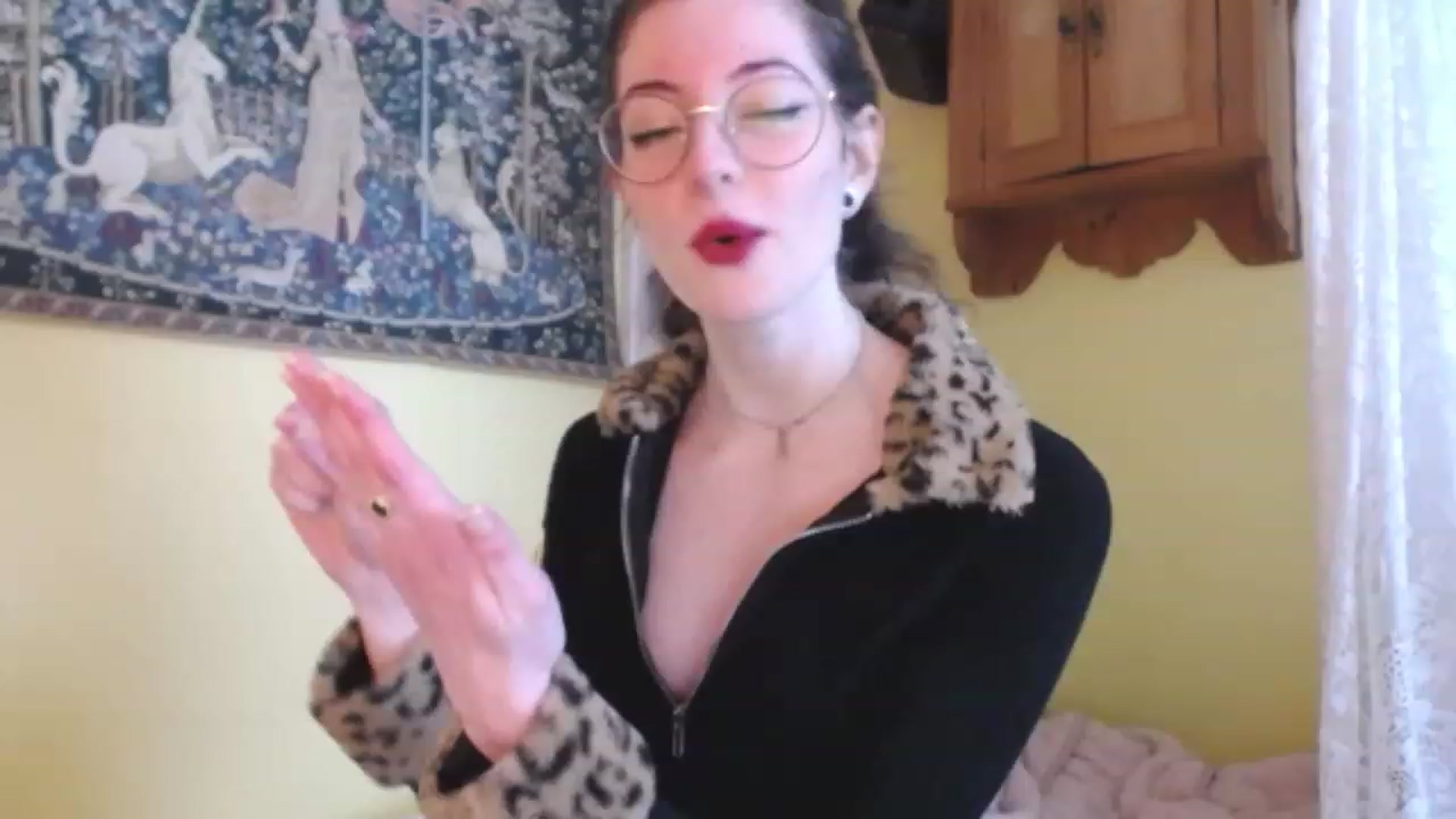 Gallery image thumbnail from viola__'s myfreecams stream on, 01/20/2023, 18:07 image 6 of 20