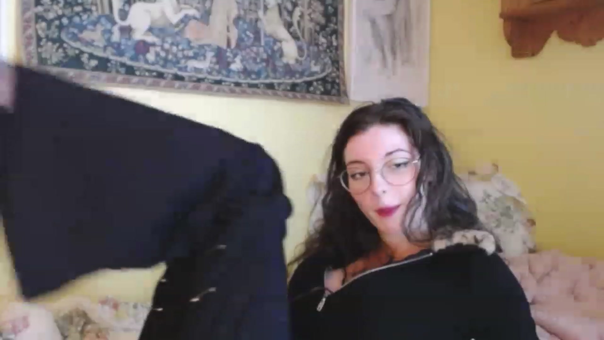 Gallery image thumbnail from viola__'s myfreecams stream on, 01/20/2023, 18:07 image 7 of 20