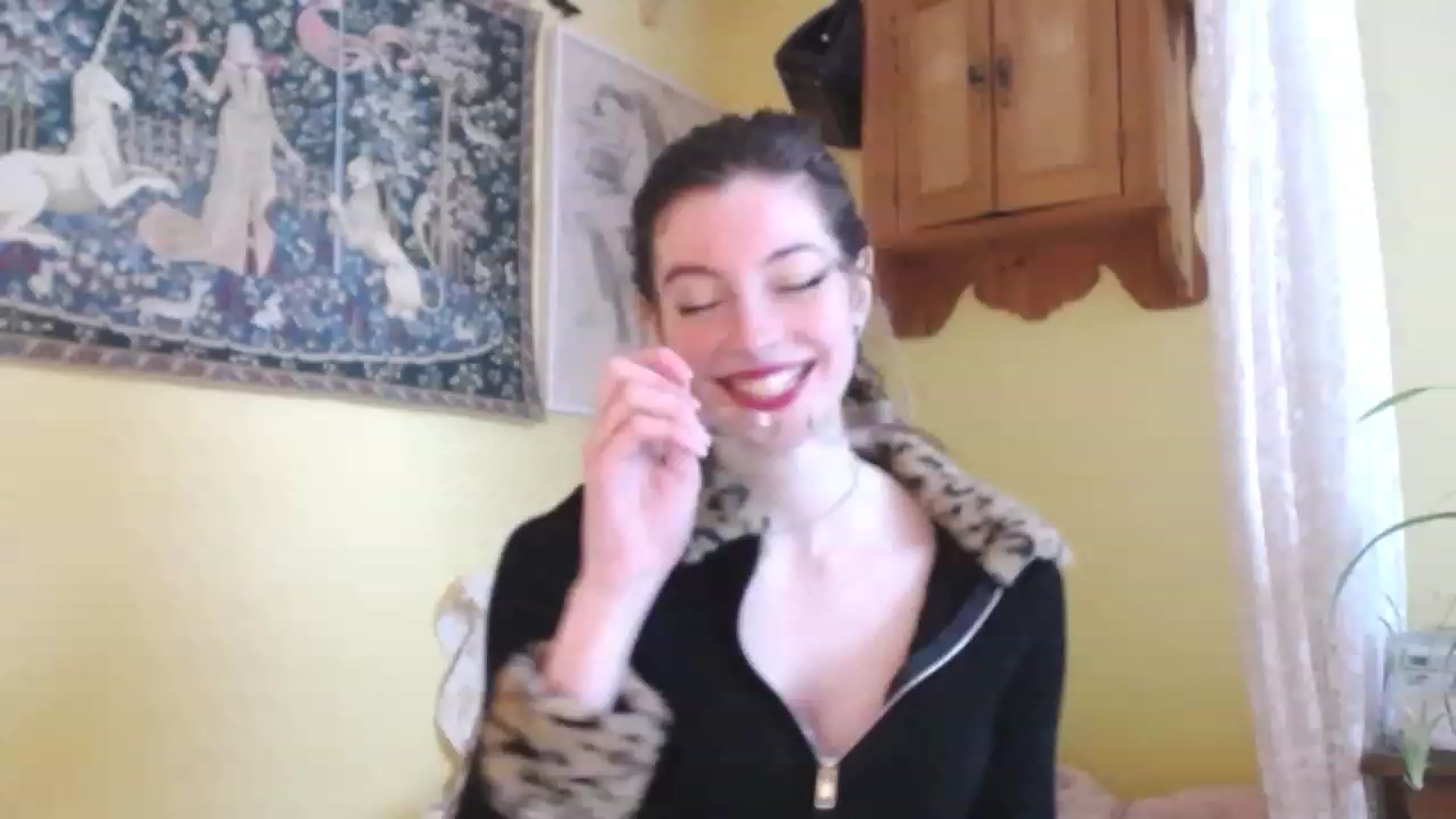 Gallery image thumbnail from viola__'s myfreecams stream on, 01/20/2023, 18:07 image 3 of 20
