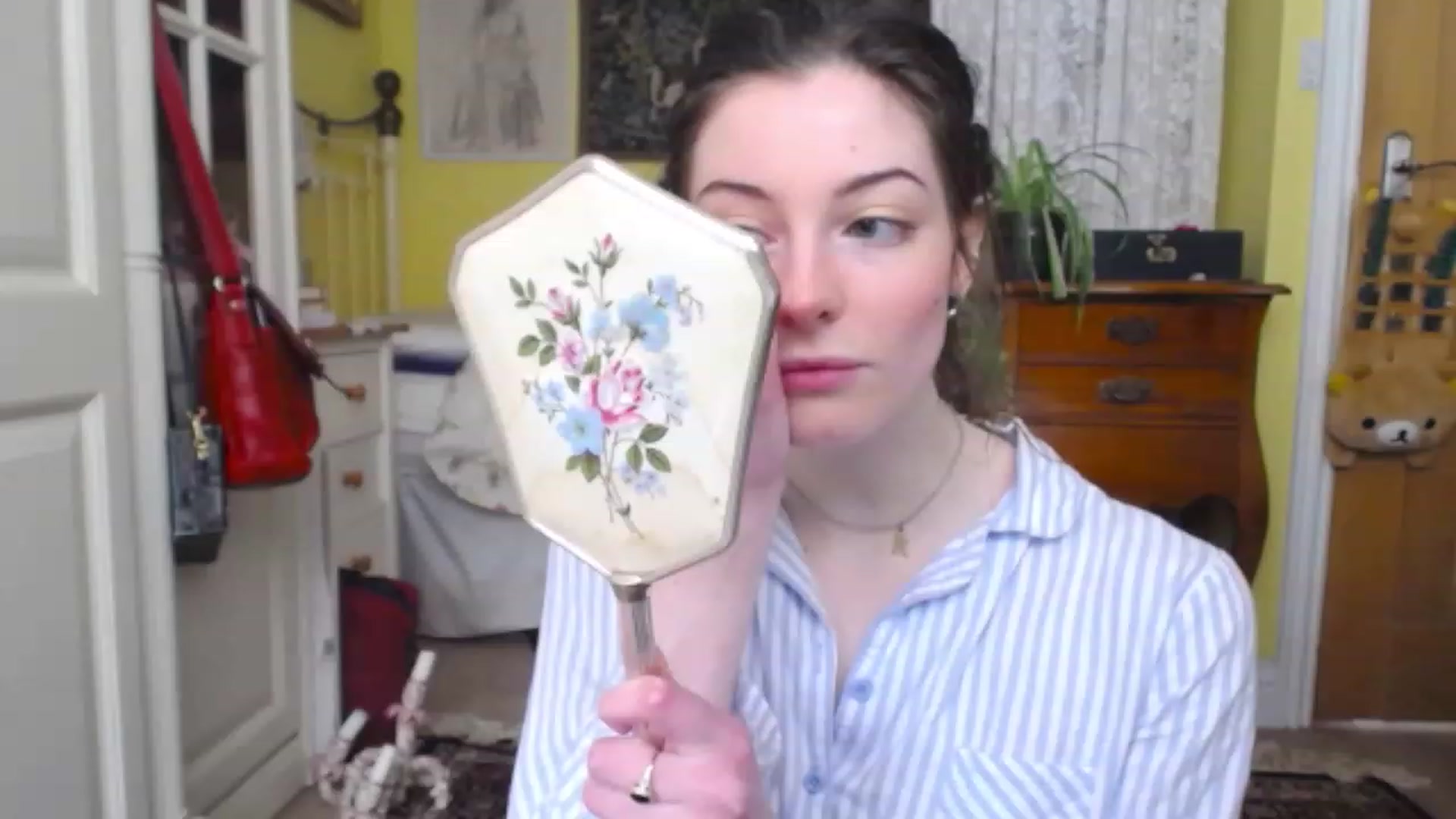 Gallery image thumbnail from viola__'s myfreecams stream on, 01/25/2023, 13:35 image 3 of 20