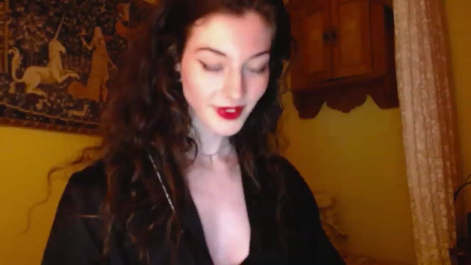 Gallery image thumbnail from viola__'s myfreecams stream on, 01/27/2023, 19:23 image 6 of 20