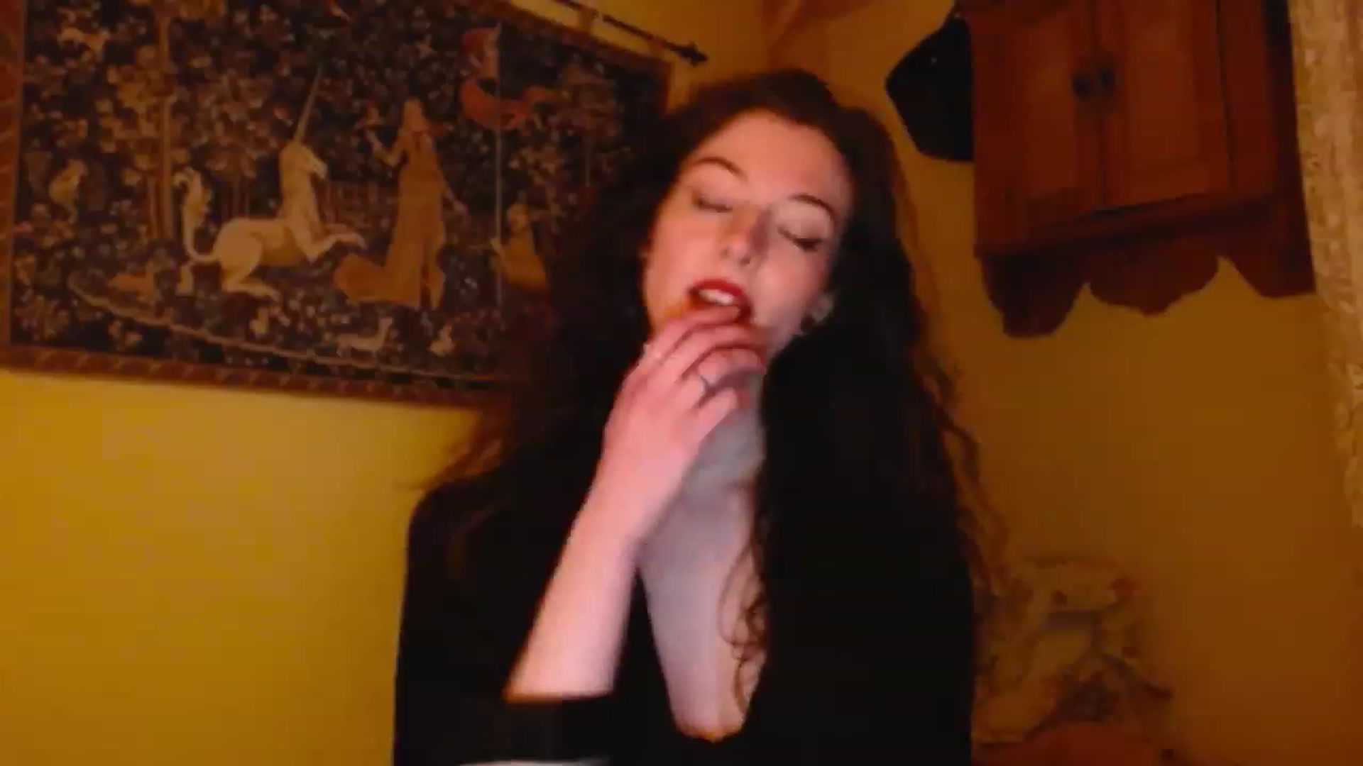 Gallery image thumbnail from viola__'s myfreecams stream on, 01/27/2023, 22:35 image 9 of 20