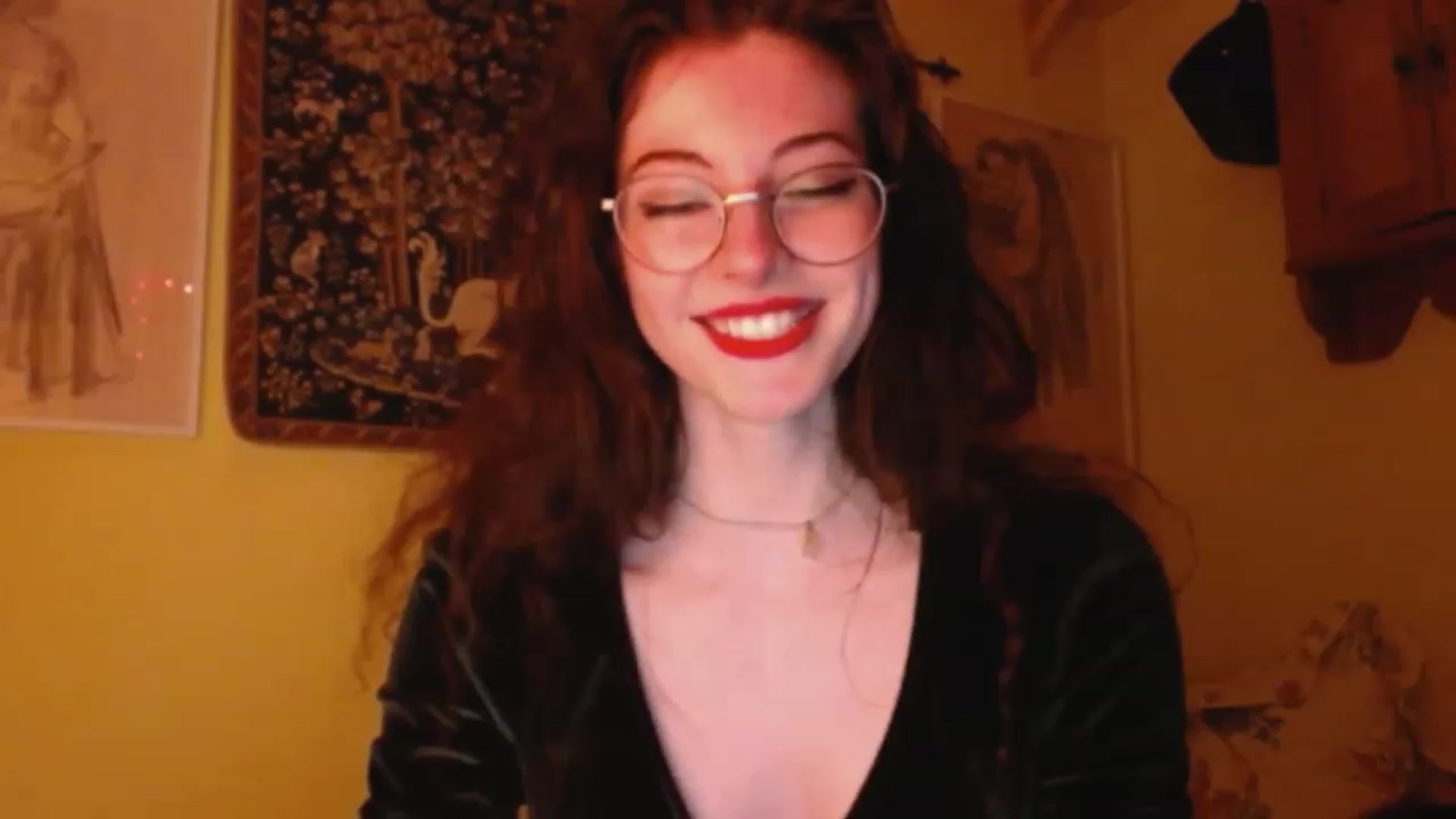Gallery image thumbnail from viola__'s myfreecams stream on, 01/31/2023, 22:35 image 10 of 20