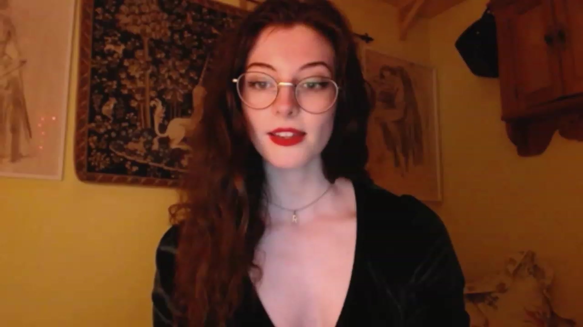 Gallery image thumbnail from viola__'s myfreecams stream on, 01/31/2023, 22:35 image 17 of 20