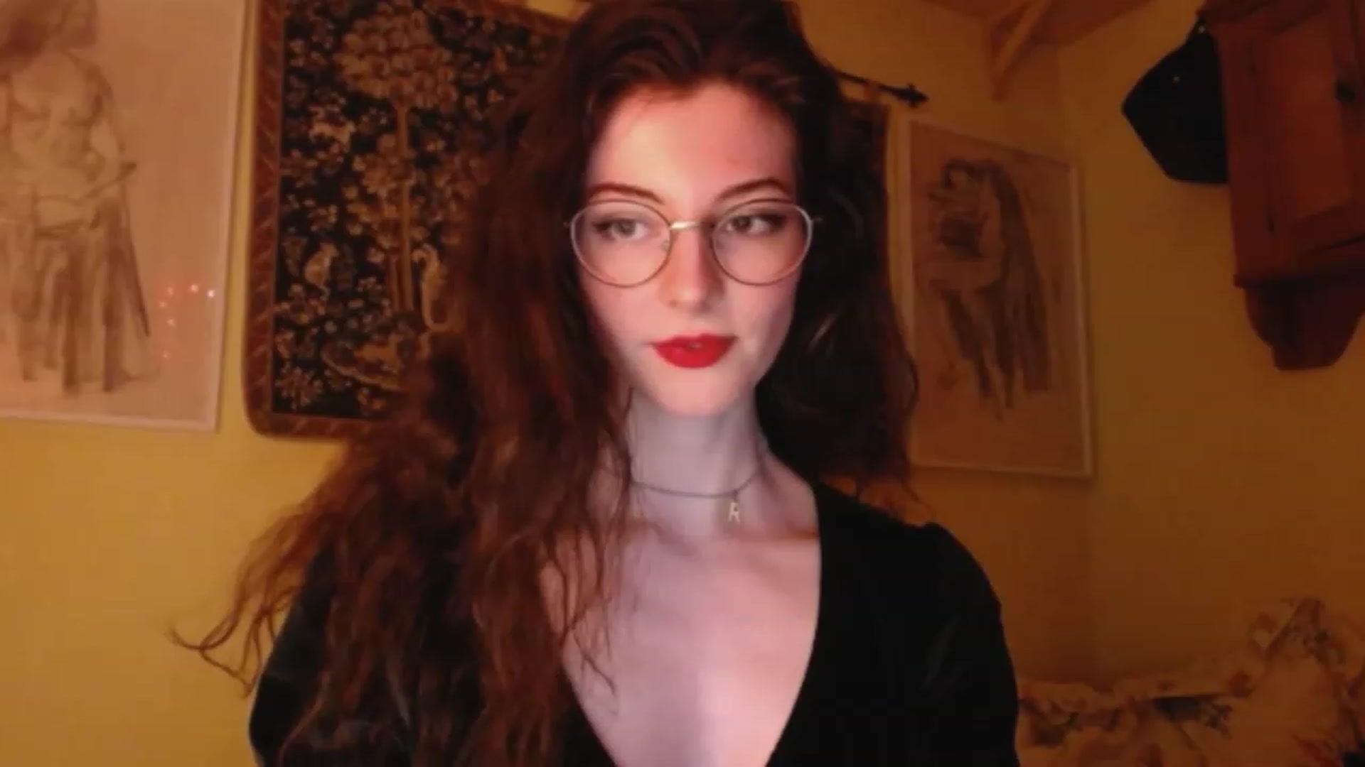 Gallery image thumbnail from viola__'s myfreecams stream on, 01/31/2023, 22:35 image 1 of 20