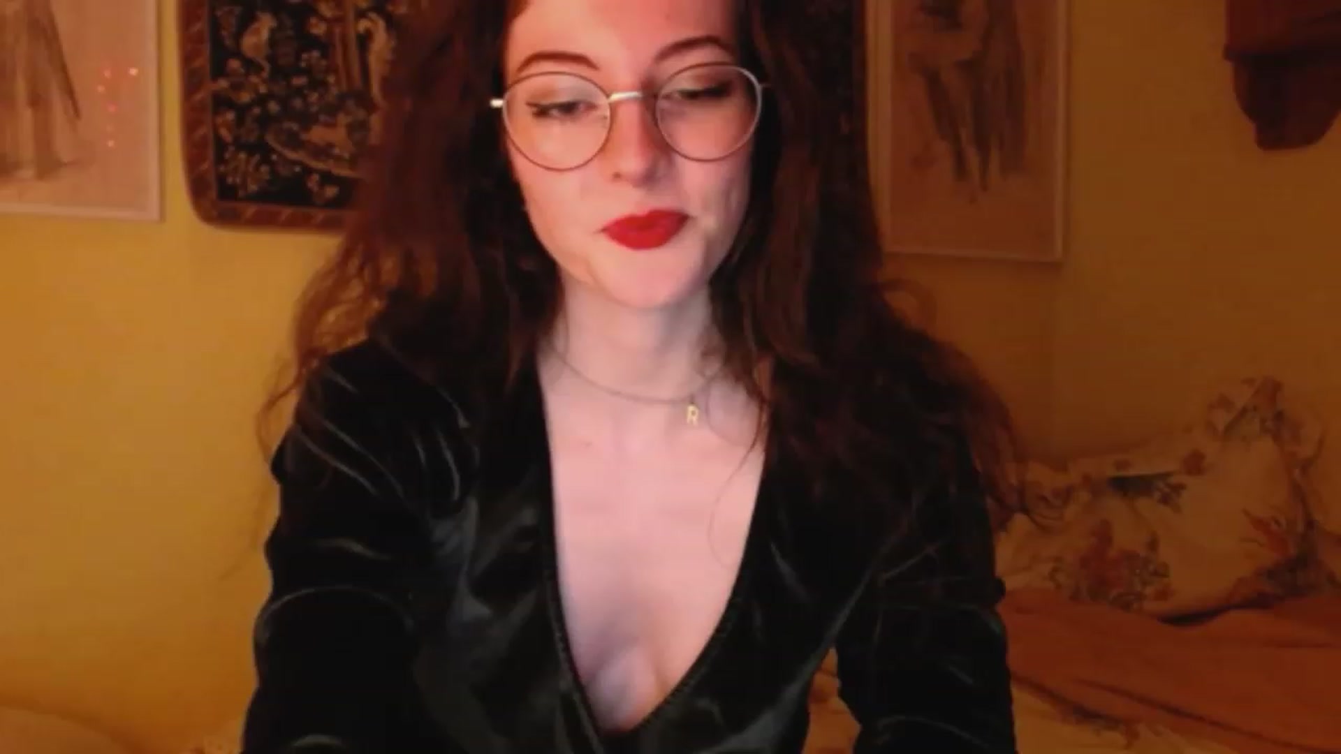 Gallery image thumbnail from viola__'s myfreecams stream on, 01/31/2023, 22:35 image 12 of 20