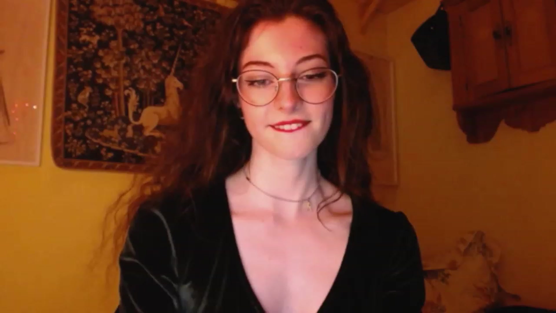 Gallery image thumbnail from viola__'s myfreecams stream on, 01/31/2023, 22:35 image 6 of 20