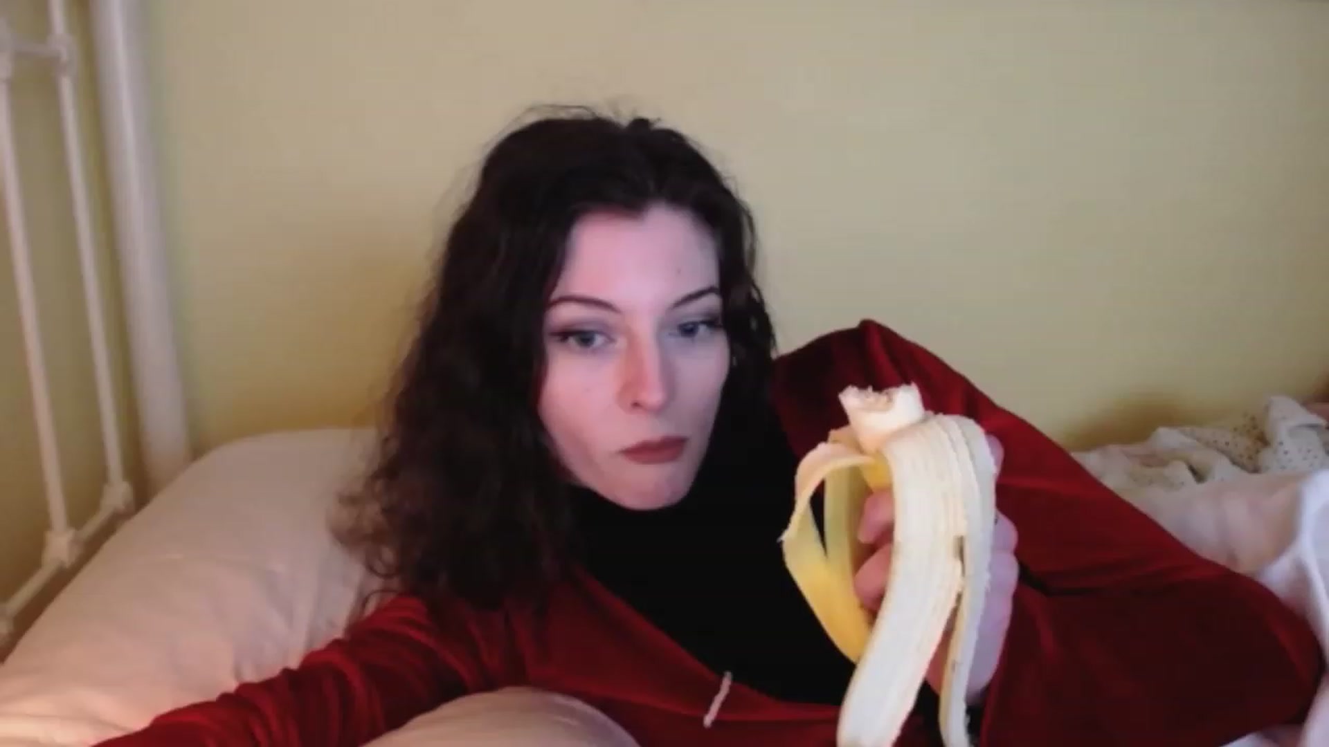 Gallery image thumbnail from viola__'s myfreecams stream on, 02/02/2023, 16:05 image 14 of 20
