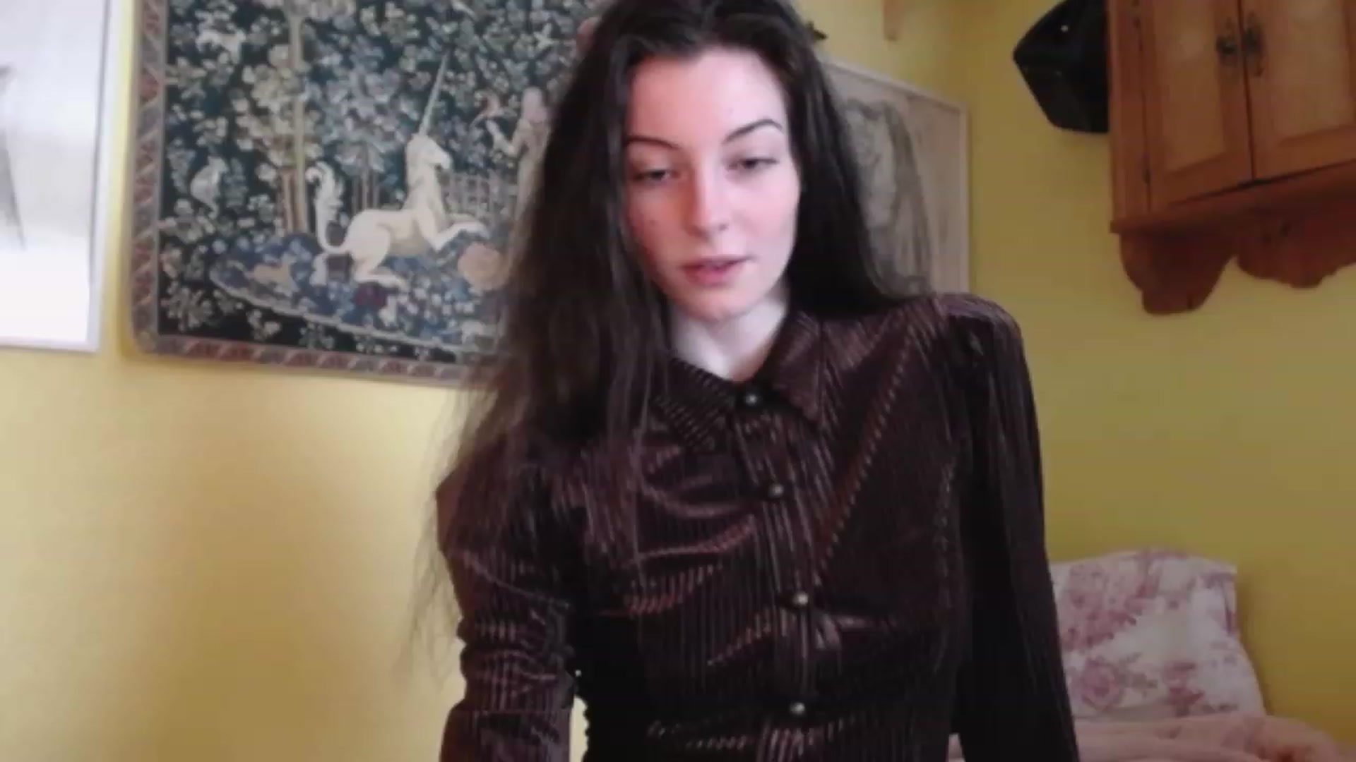 Gallery image thumbnail from viola__'s myfreecams stream on, 02/03/2023, 14:37 image 3 of 20
