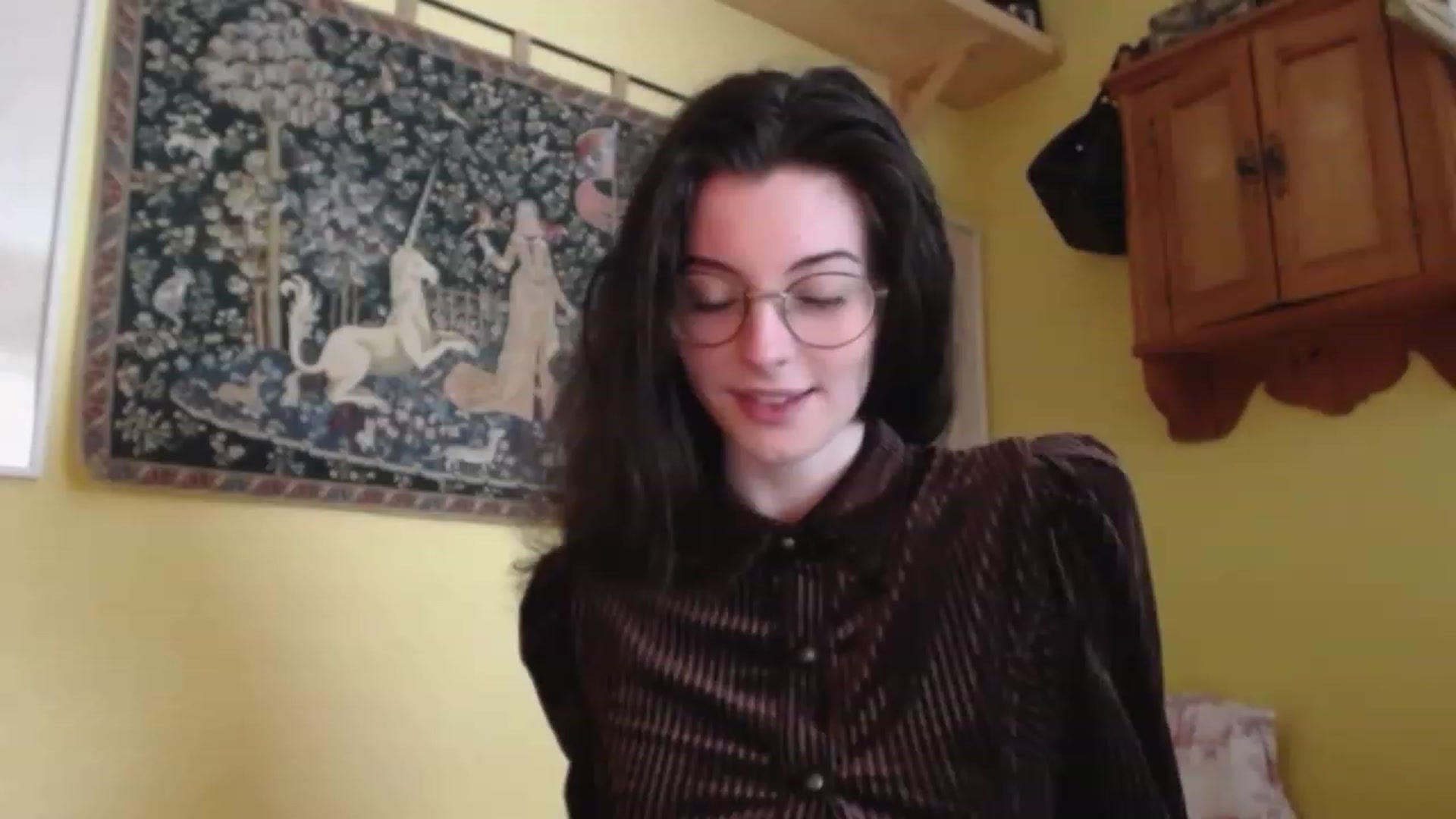 Gallery image thumbnail from viola__'s myfreecams stream on, 02/03/2023, 14:37 image 12 of 20