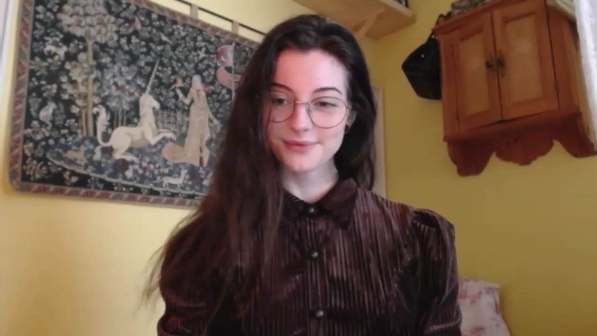Gallery image thumbnail from viola__'s myfreecams stream on, 02/03/2023, 14:37 image 19 of 20