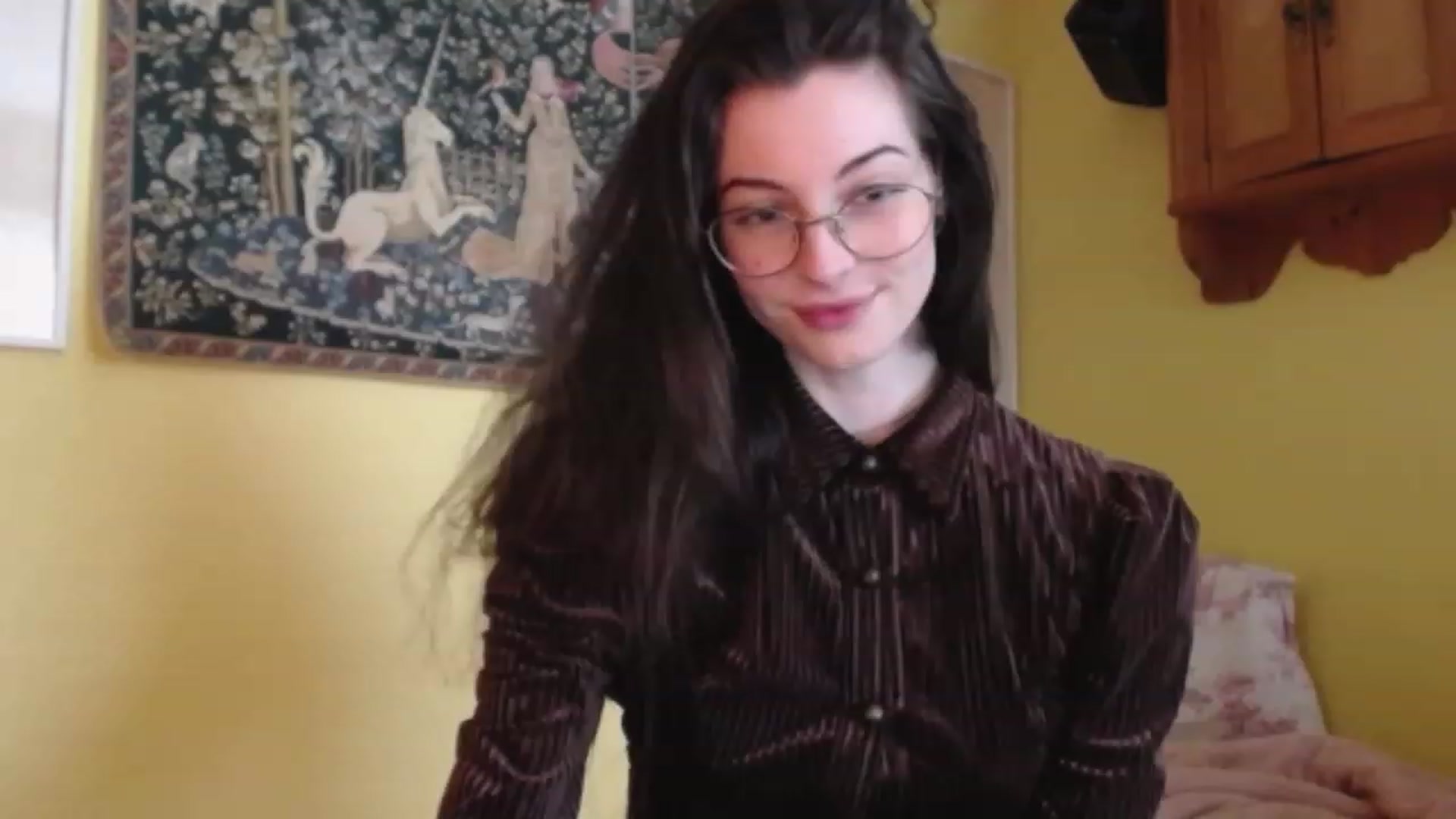 Gallery image thumbnail from viola__'s myfreecams stream on, 02/03/2023, 14:37 image 9 of 20