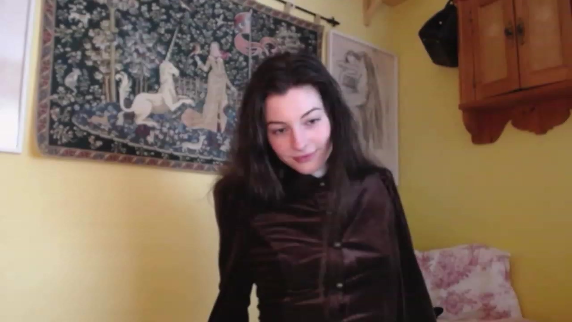 Gallery image thumbnail from viola__'s myfreecams stream on, 02/03/2023, 15:34 image 9 of 20