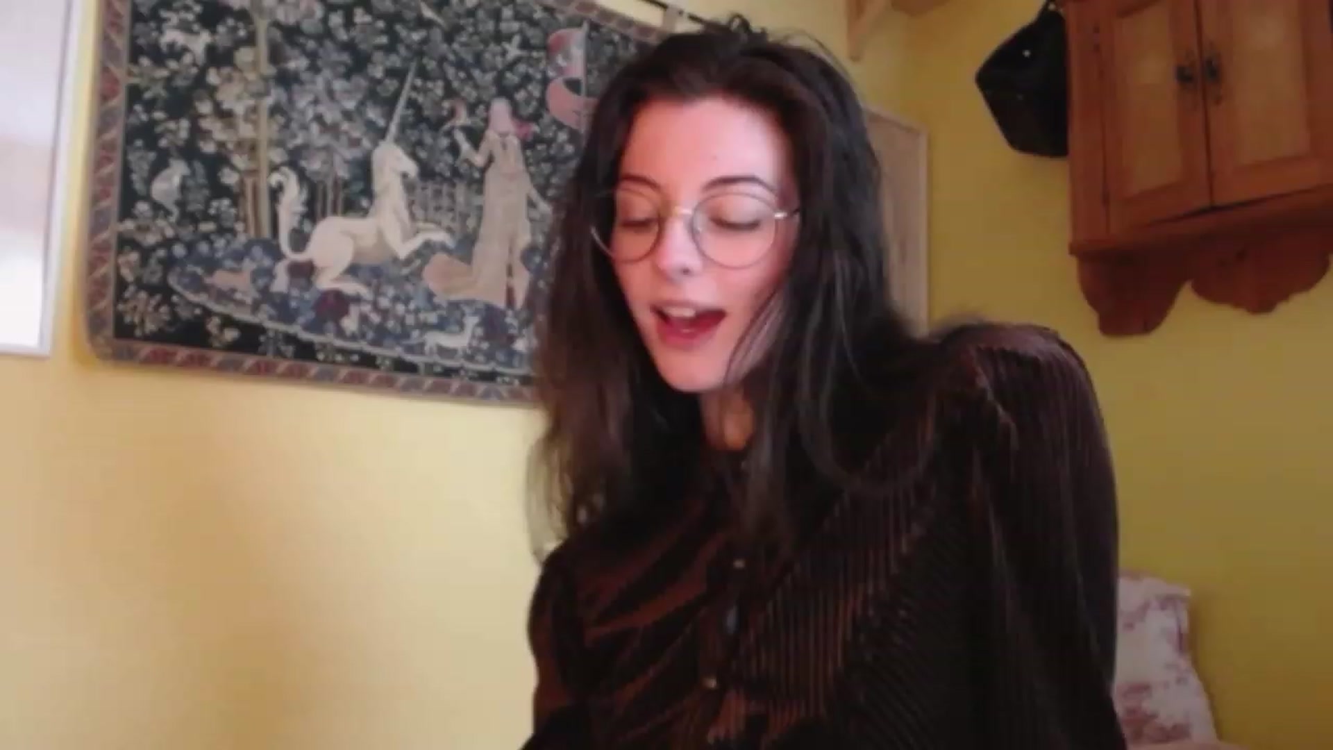 Gallery image thumbnail from viola__'s myfreecams stream on, 02/03/2023, 15:34 image 20 of 20